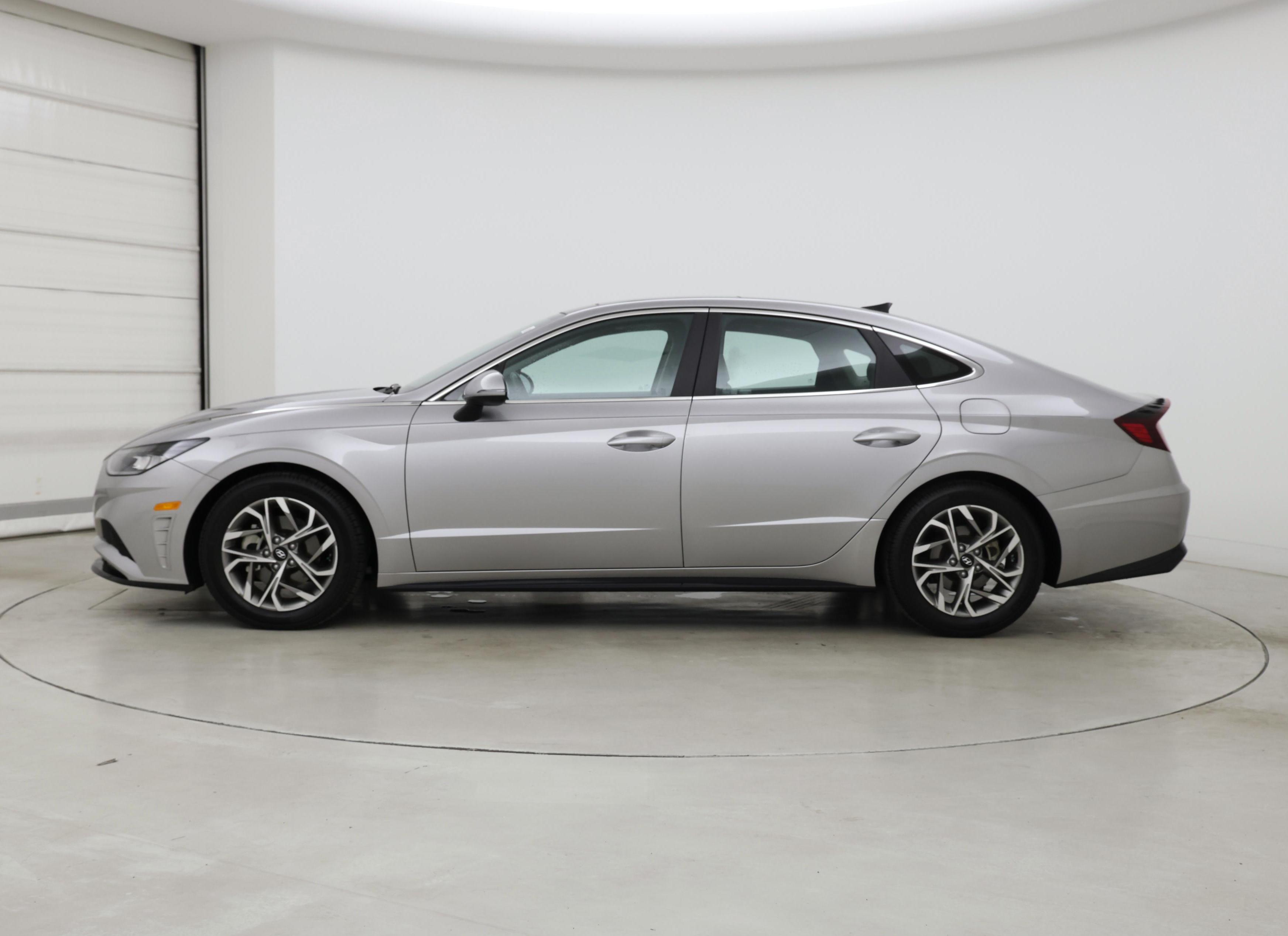 Thumbnail: 2021 Hyundai Sonata - 3