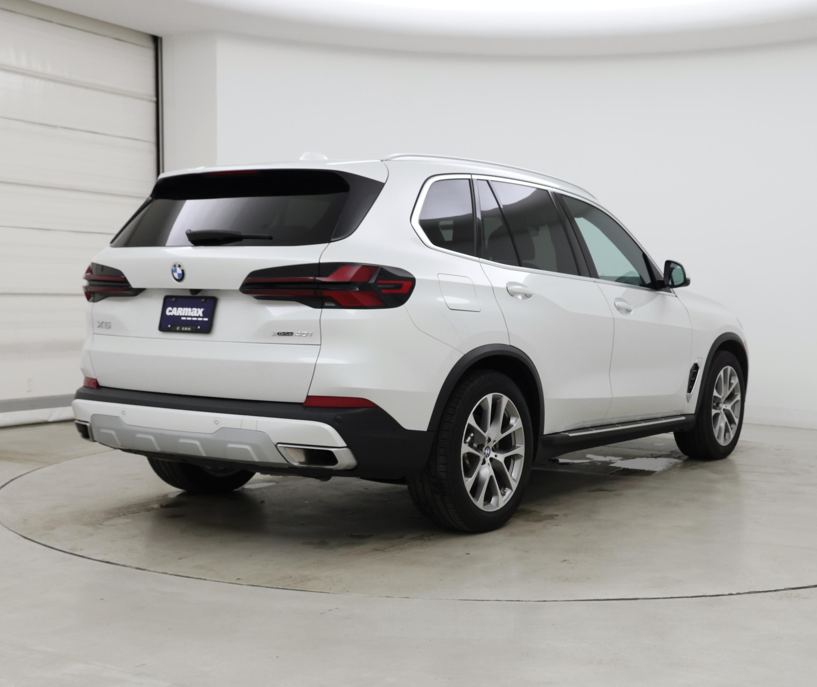 Thumbnail: 2025 BMW X5 - 8