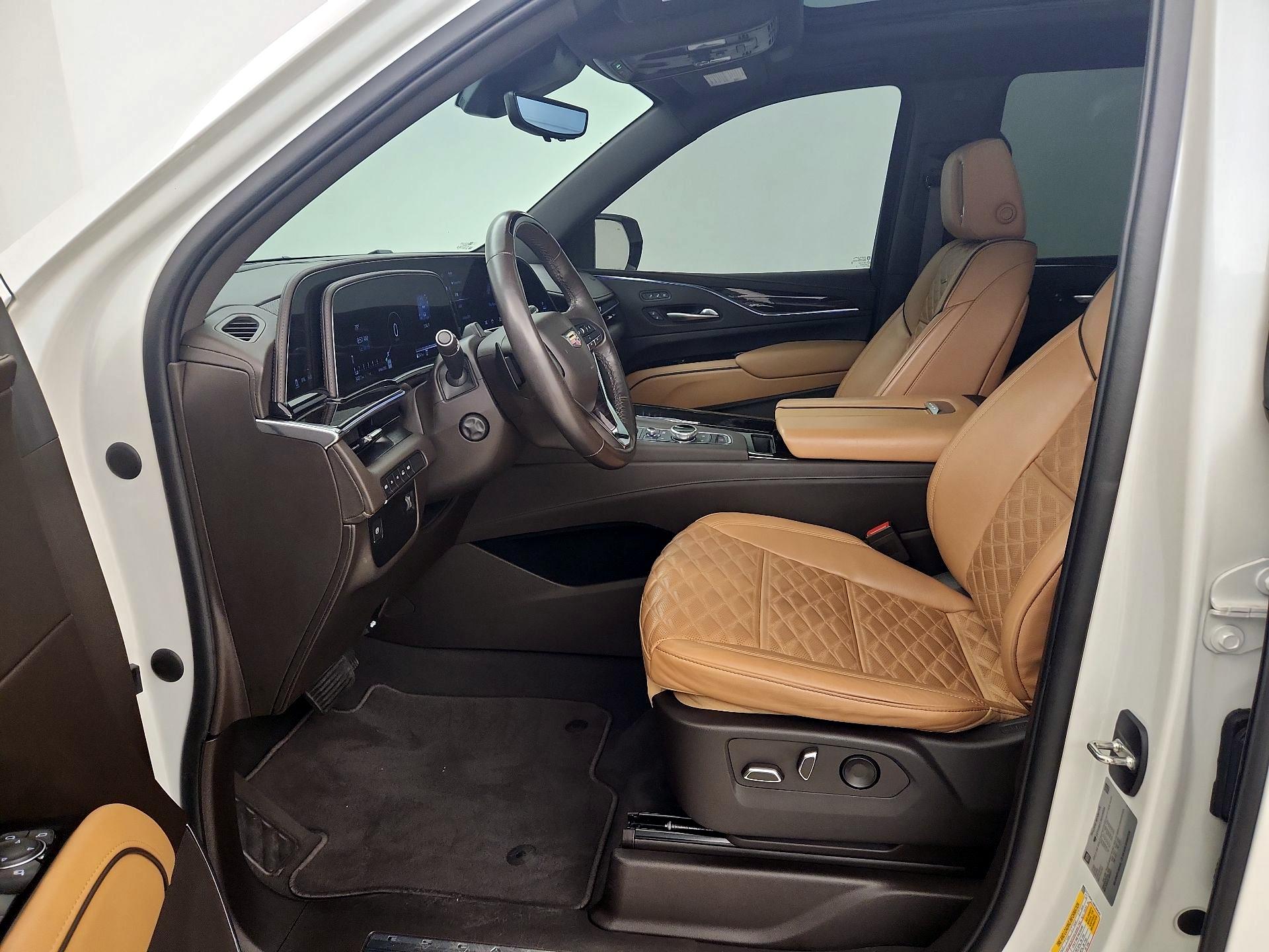 Thumbnail: 2022 Cadillac Escalade - 11