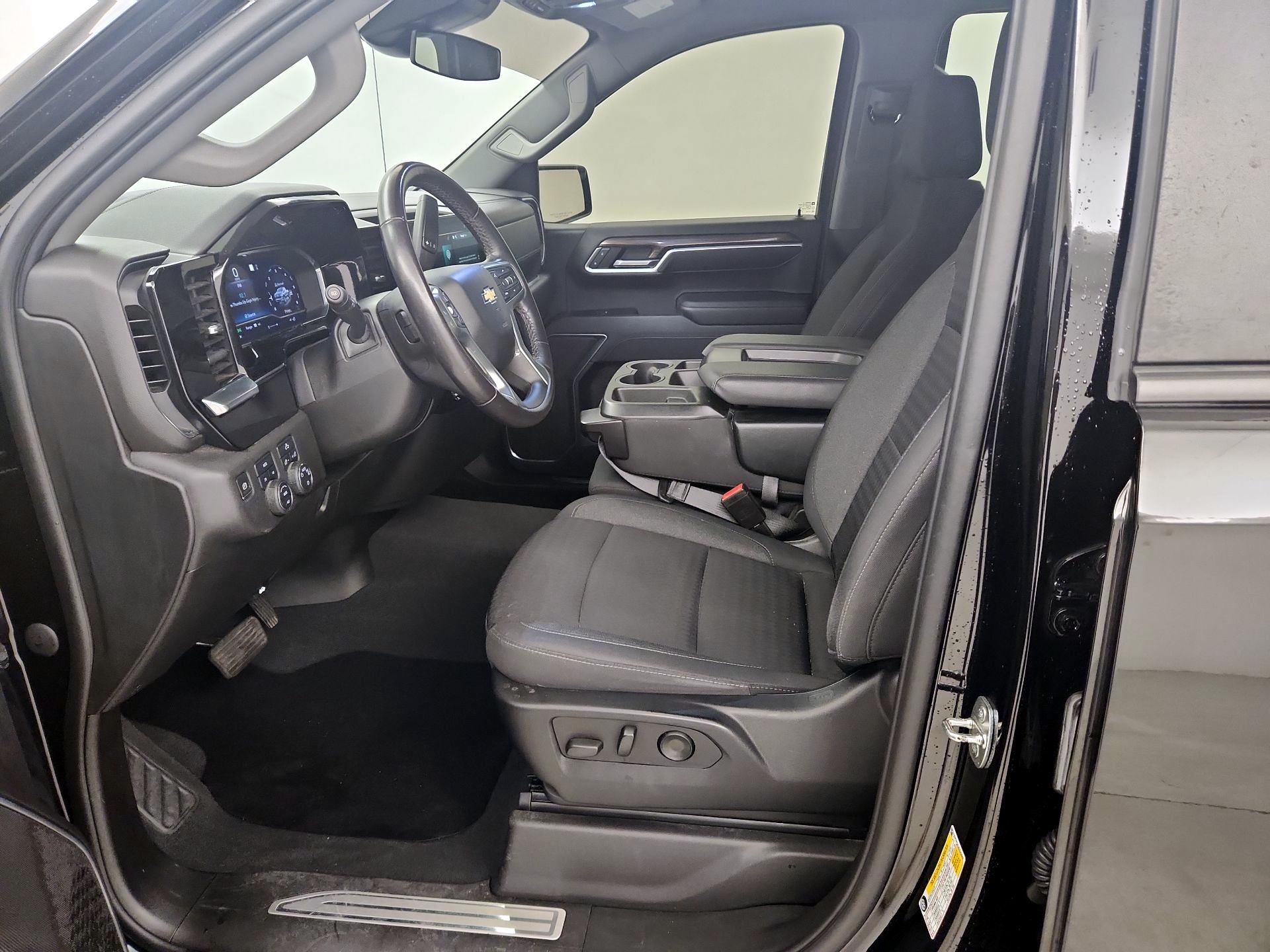 Thumbnail: 2022 Chevrolet Silverado 1500 - 11