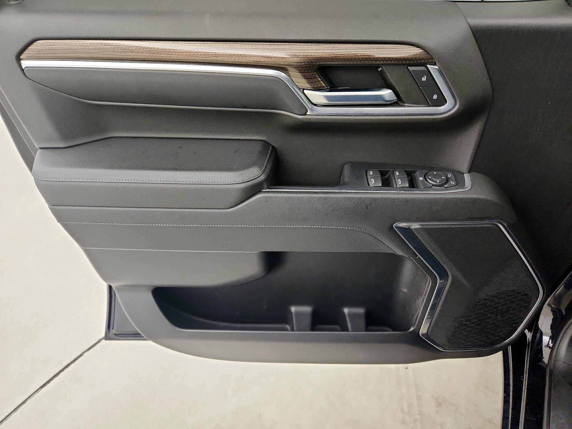 Thumbnail: 2022 Chevrolet Silverado 1500 - 12