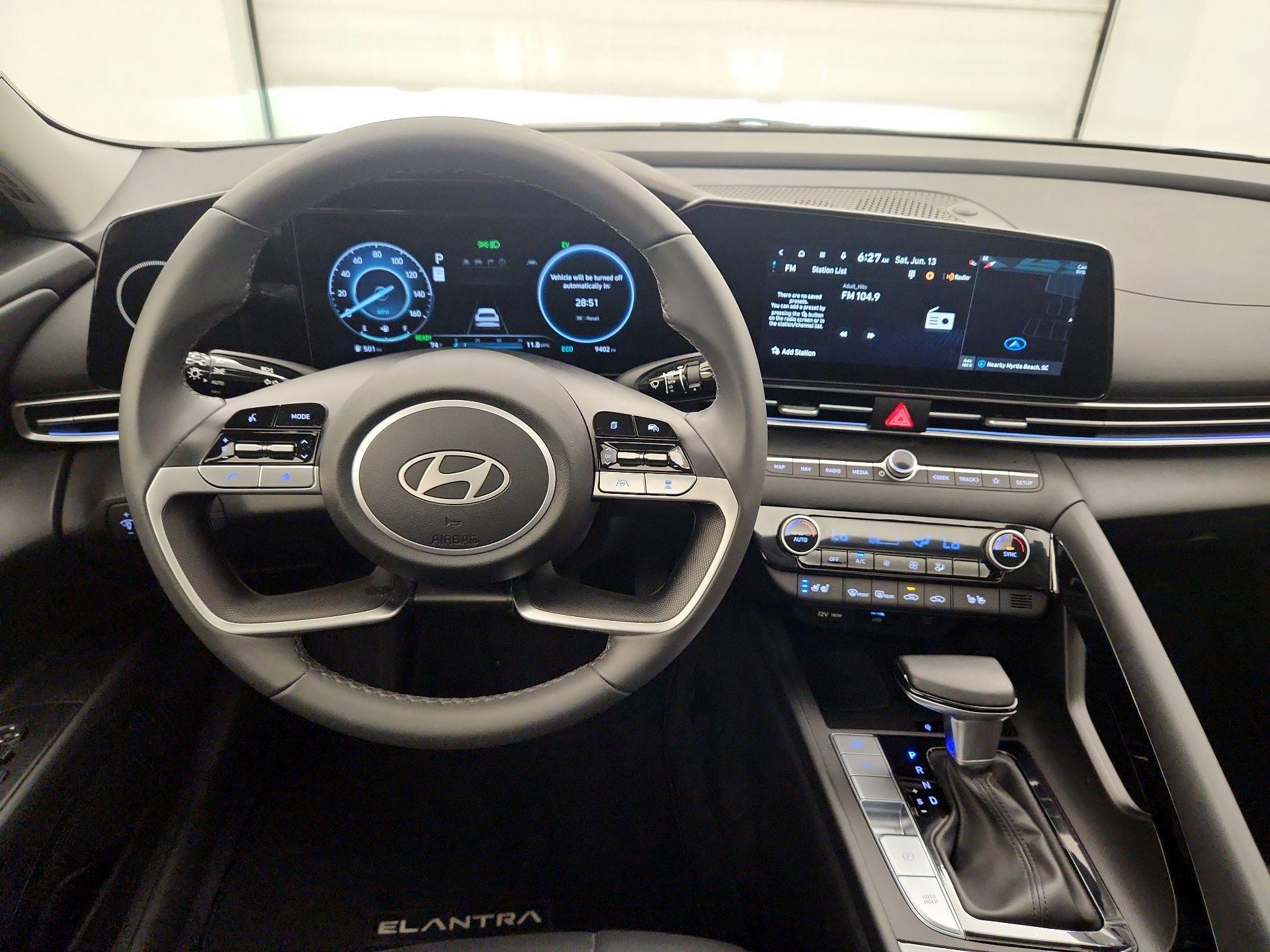 Thumbnail: 2025 Hyundai Elantra - 10
