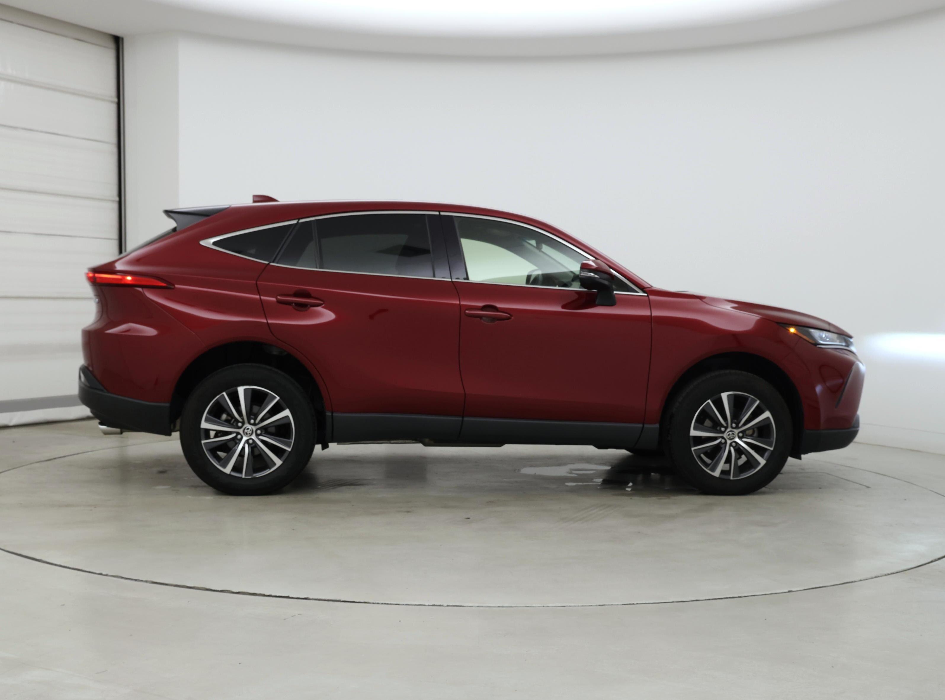 Thumbnail: 2022 Toyota Venza - 7
