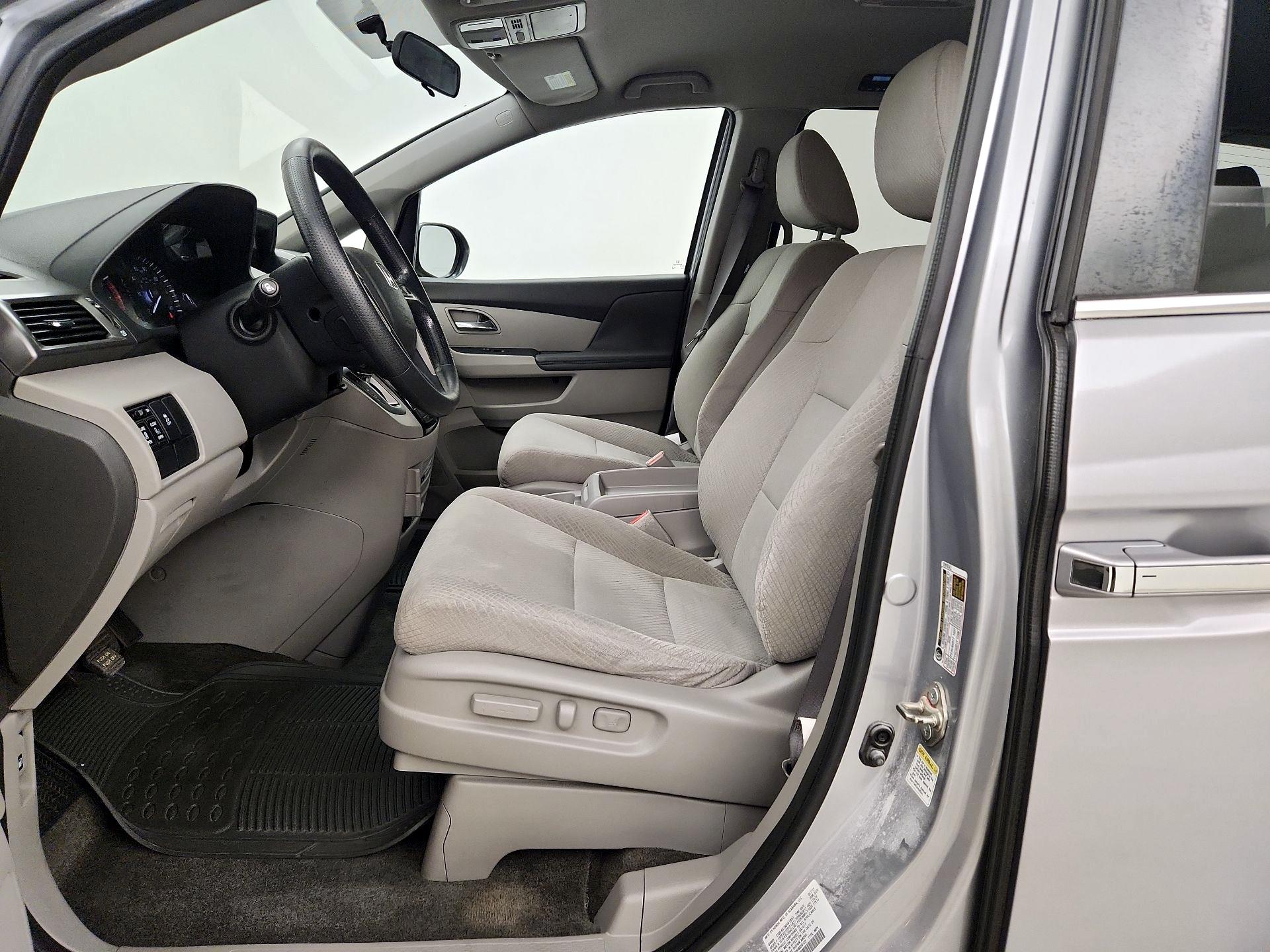 Thumbnail: 2017 Honda Odyssey - 11