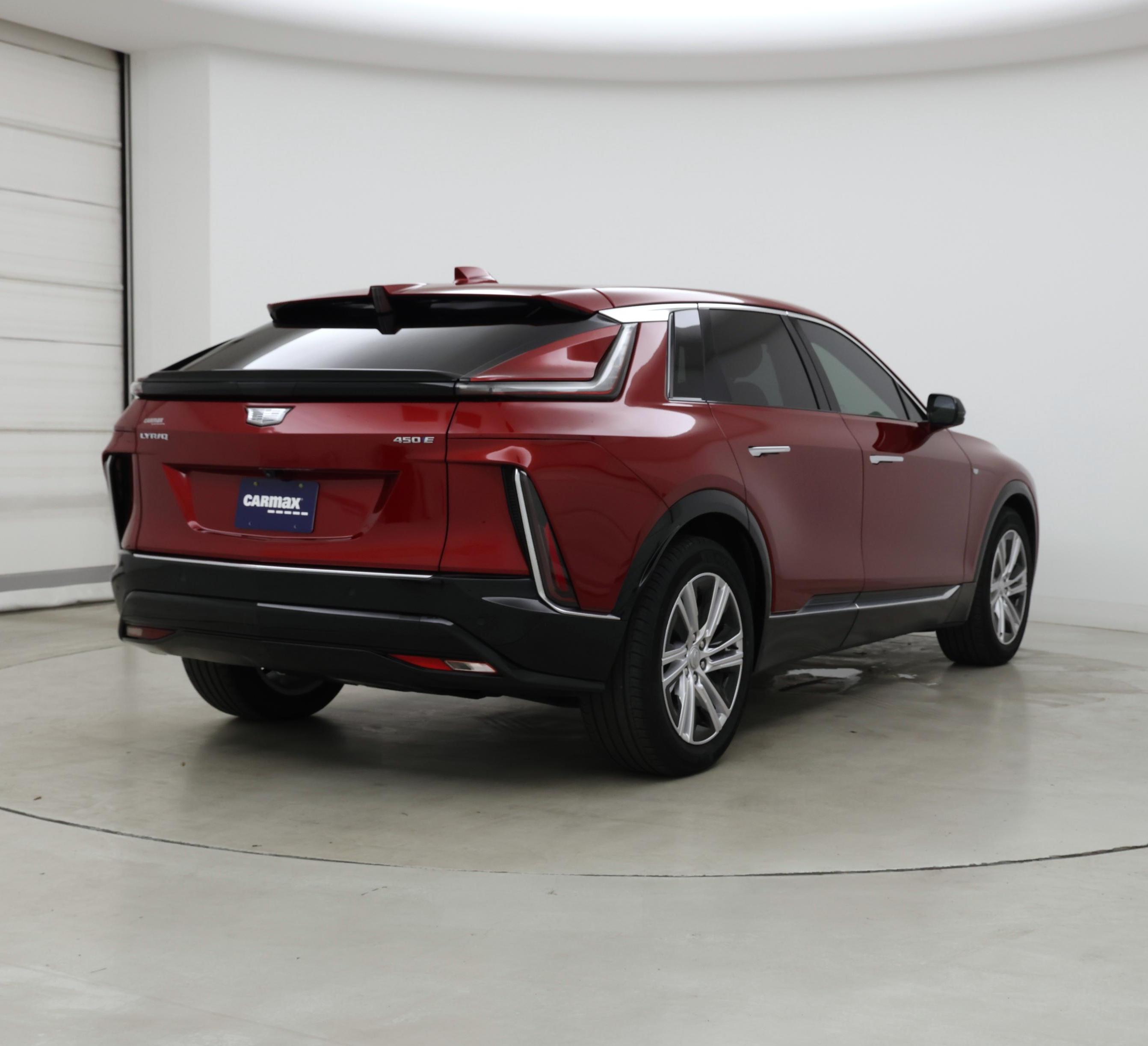 Thumbnail: 2024 Cadillac Lyriq - 8
