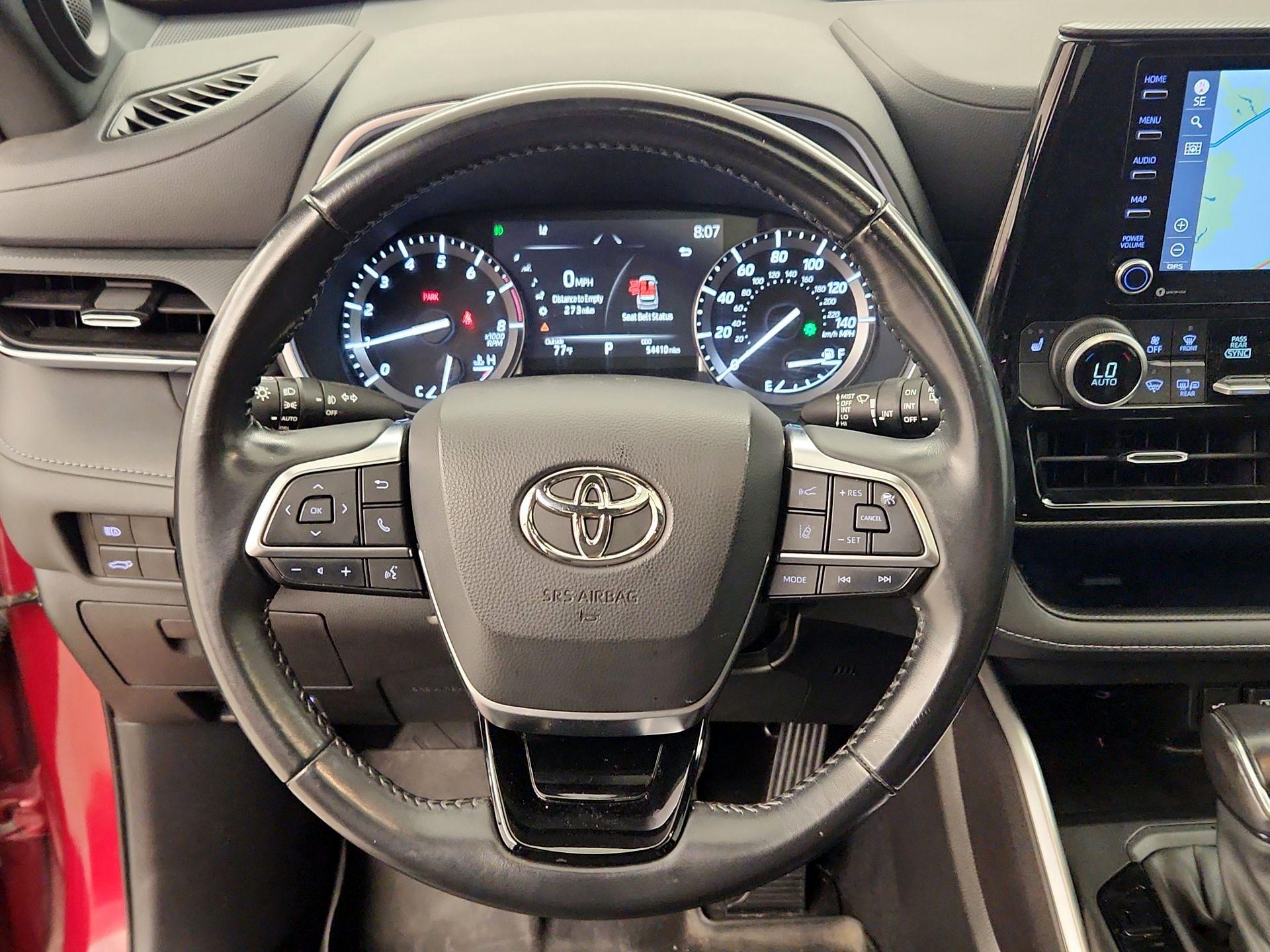 Thumbnail: 2021 Toyota Highlander - 10