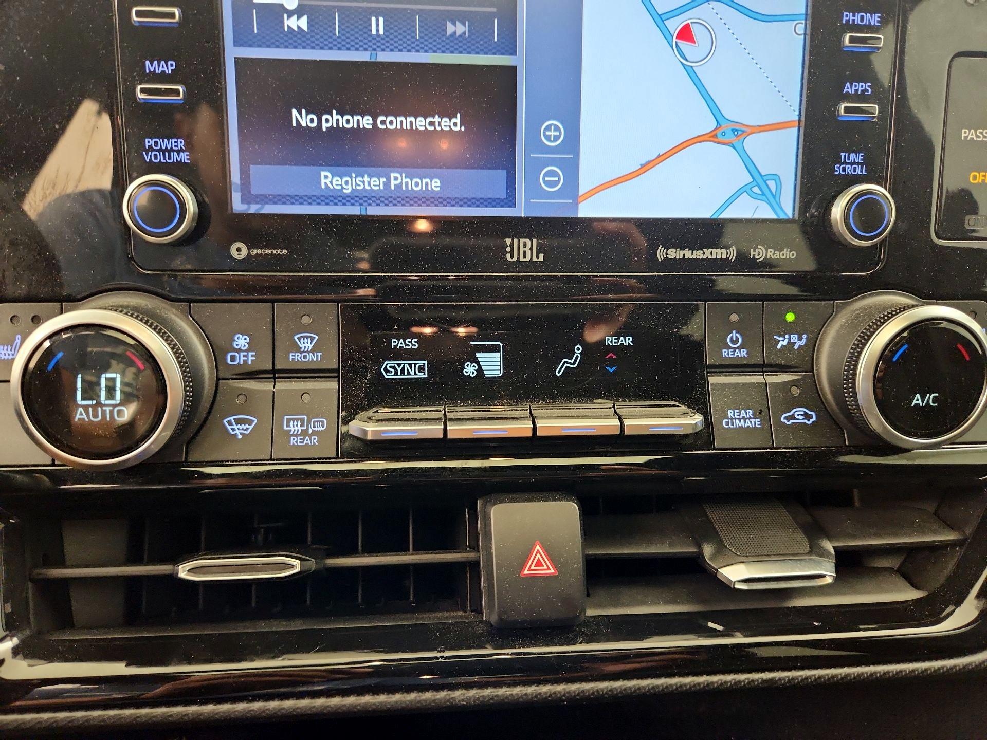 Thumbnail: 2021 Toyota Highlander - 17
