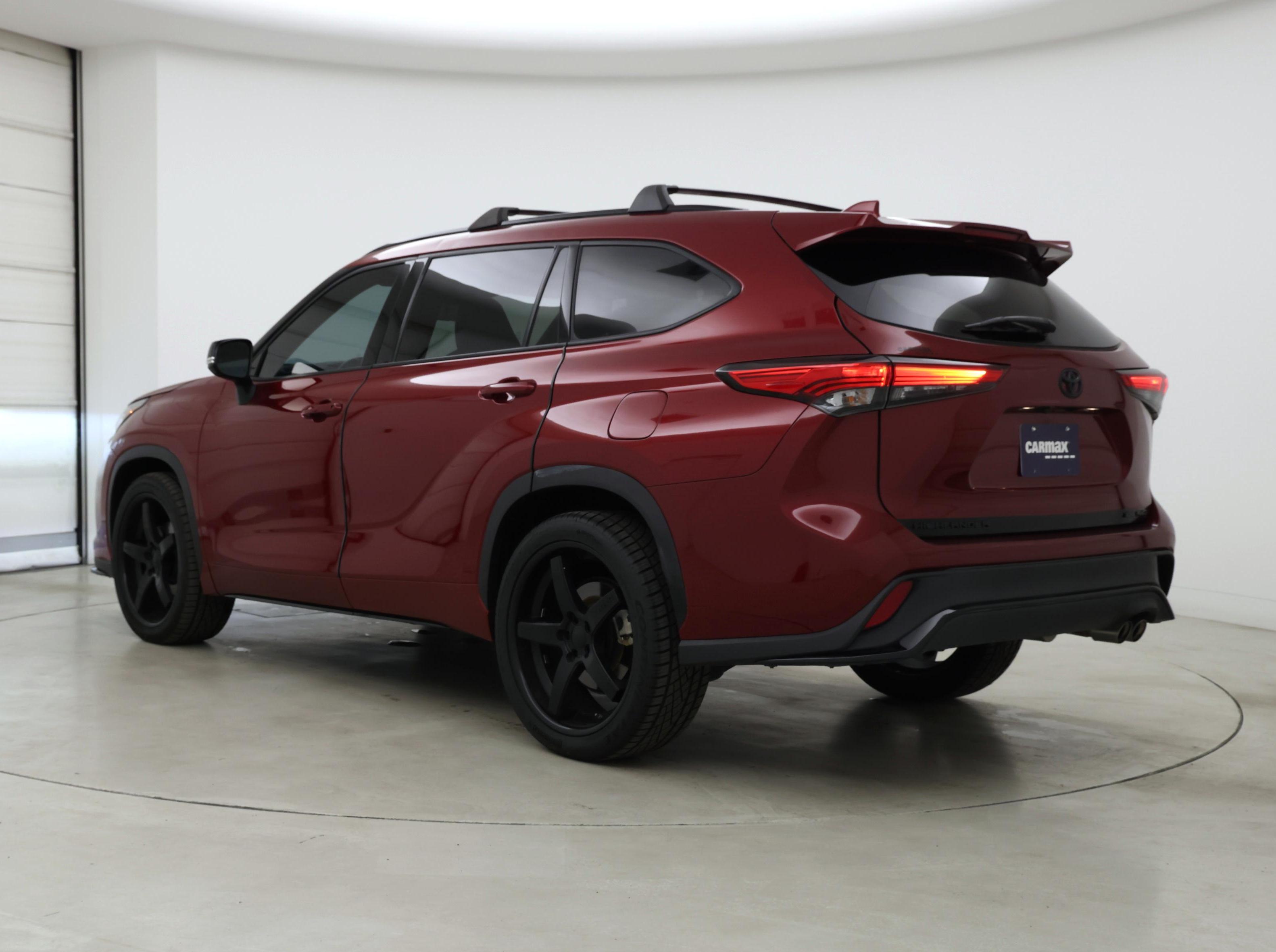 Thumbnail: 2021 Toyota Highlander - 2