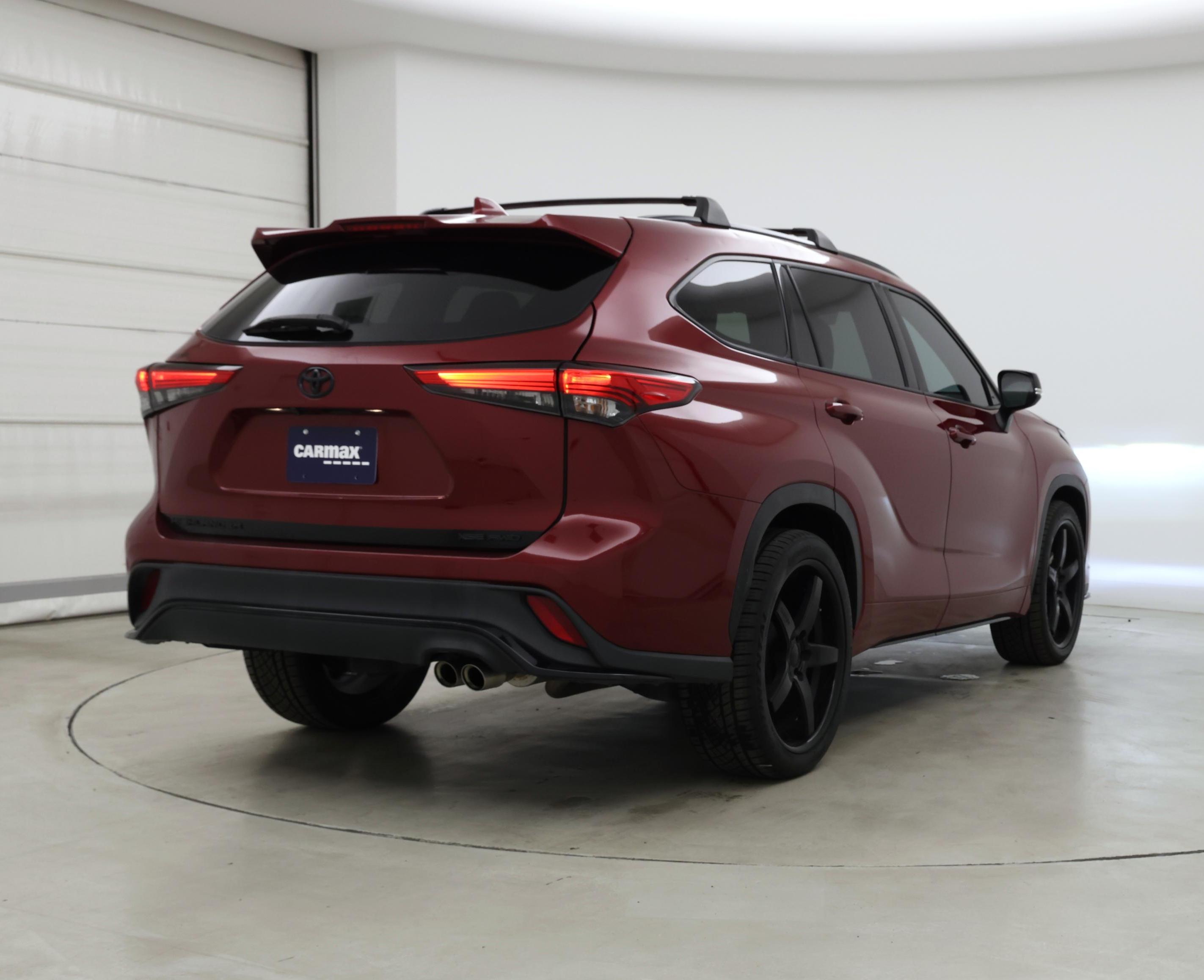 Thumbnail: 2021 Toyota Highlander - 8