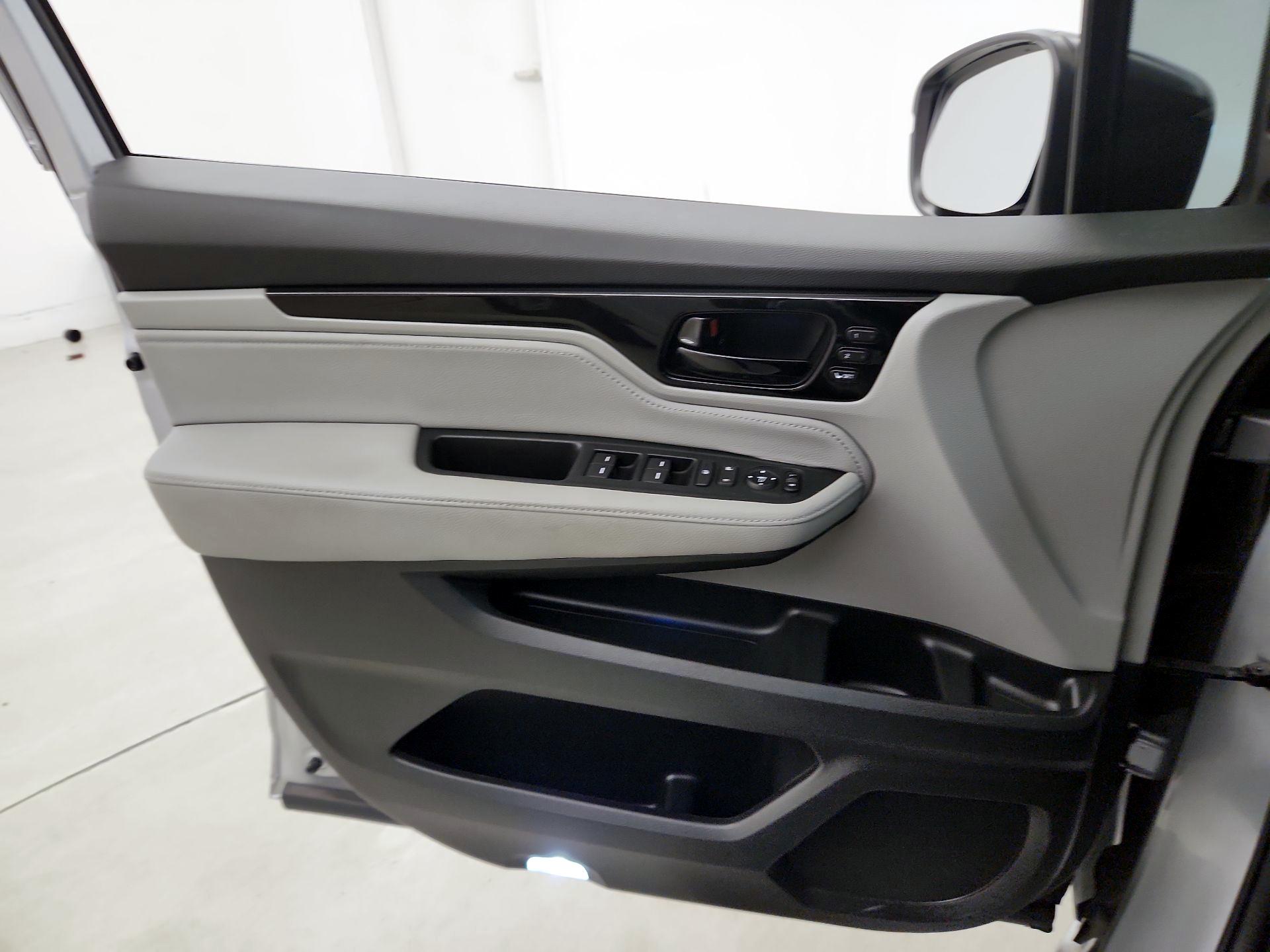 Thumbnail: 2022 Honda Odyssey - 12