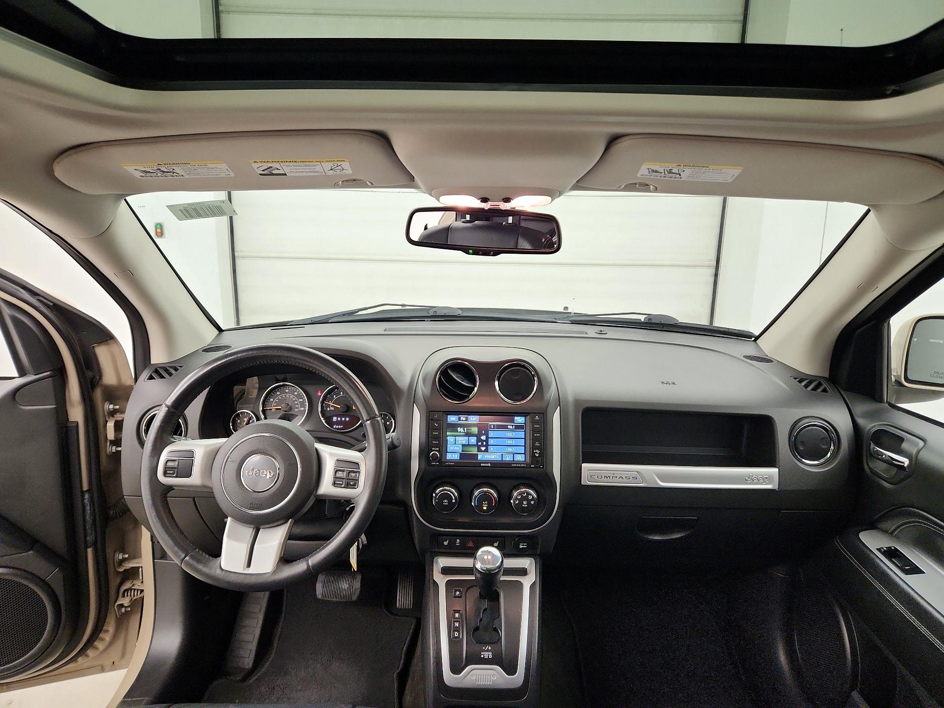 Thumbnail: 2016 Jeep Compass - 9