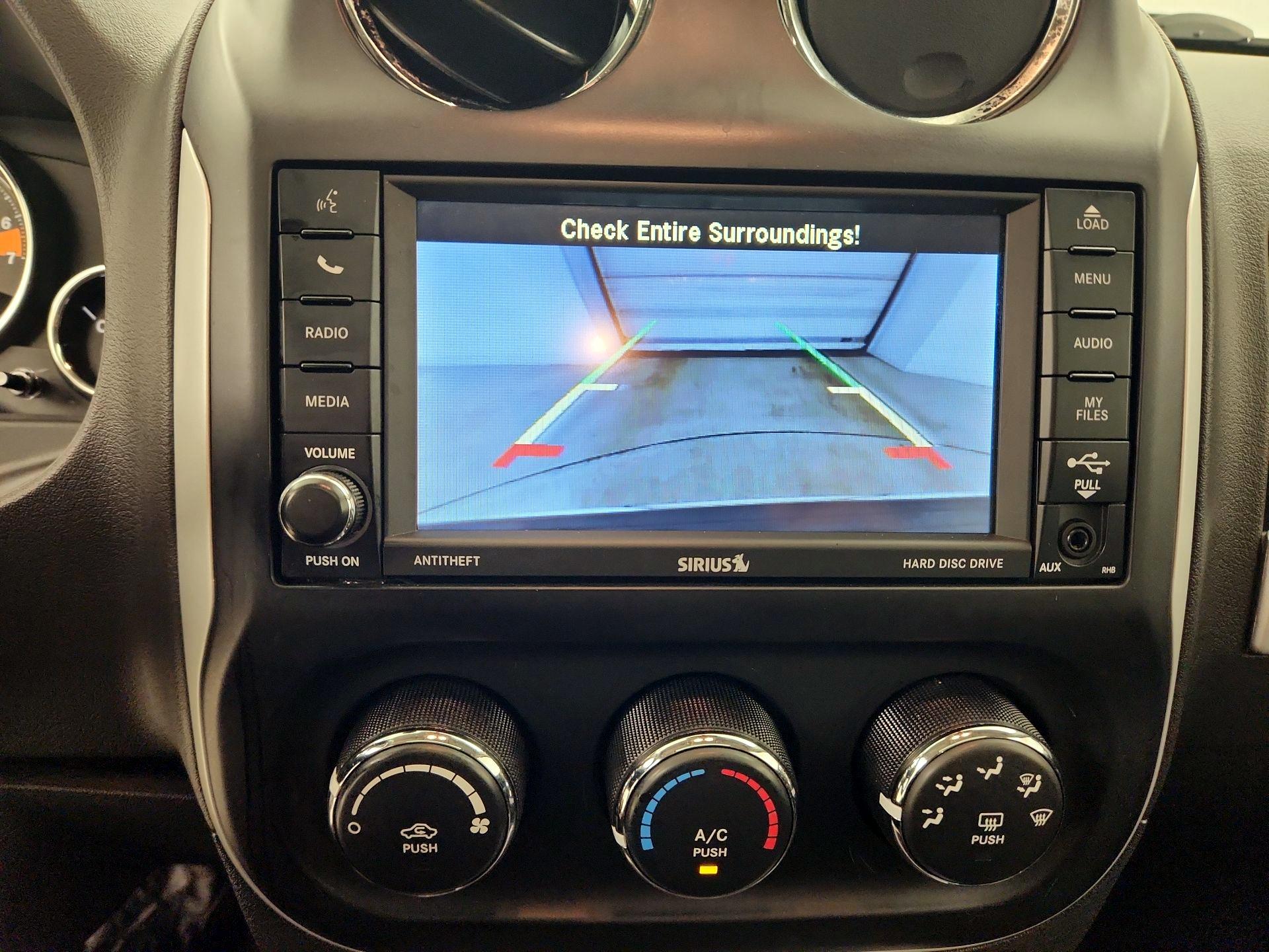 Thumbnail: 2016 Jeep Compass - 13
