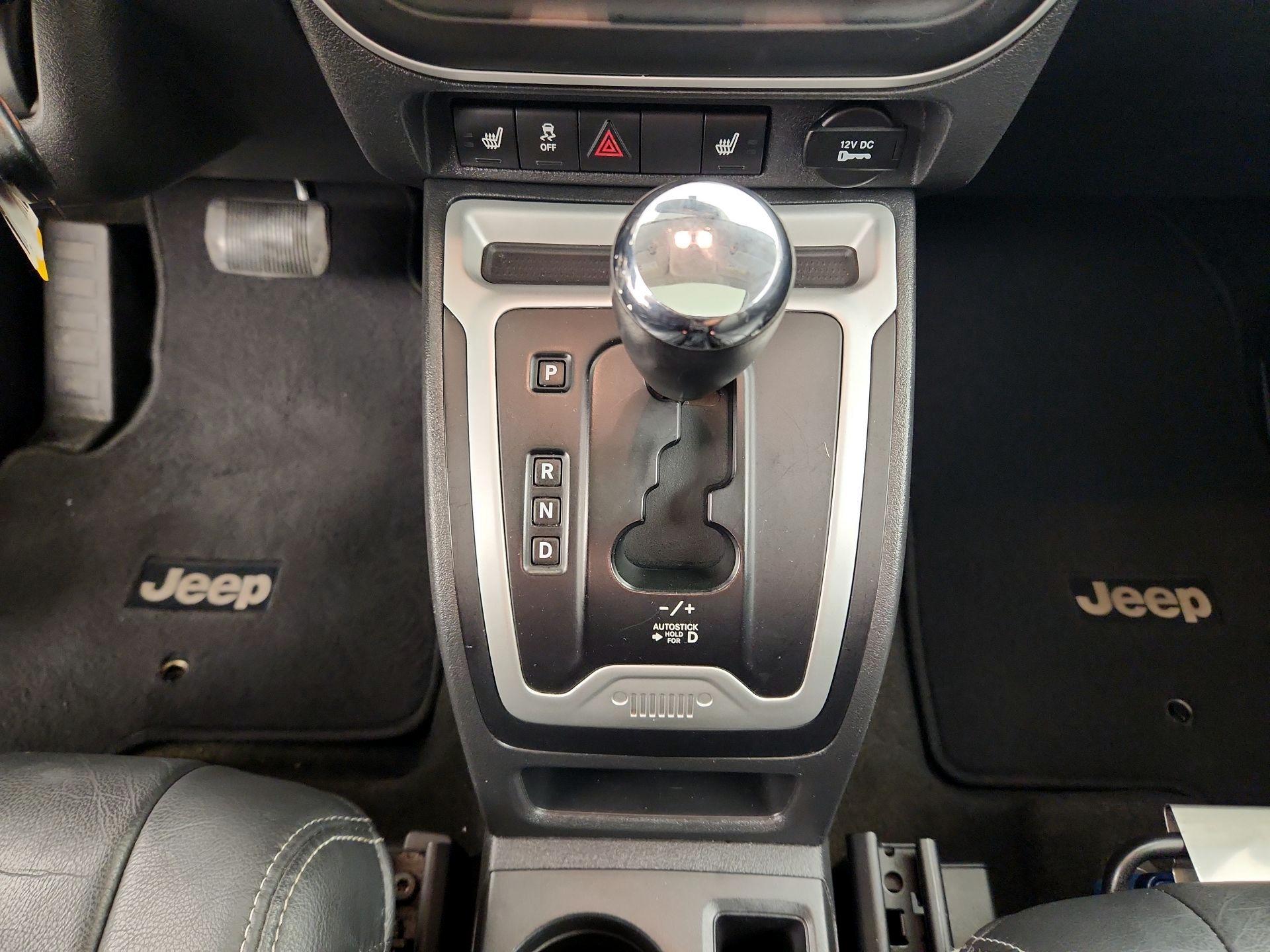 Thumbnail: 2016 Jeep Compass - 16