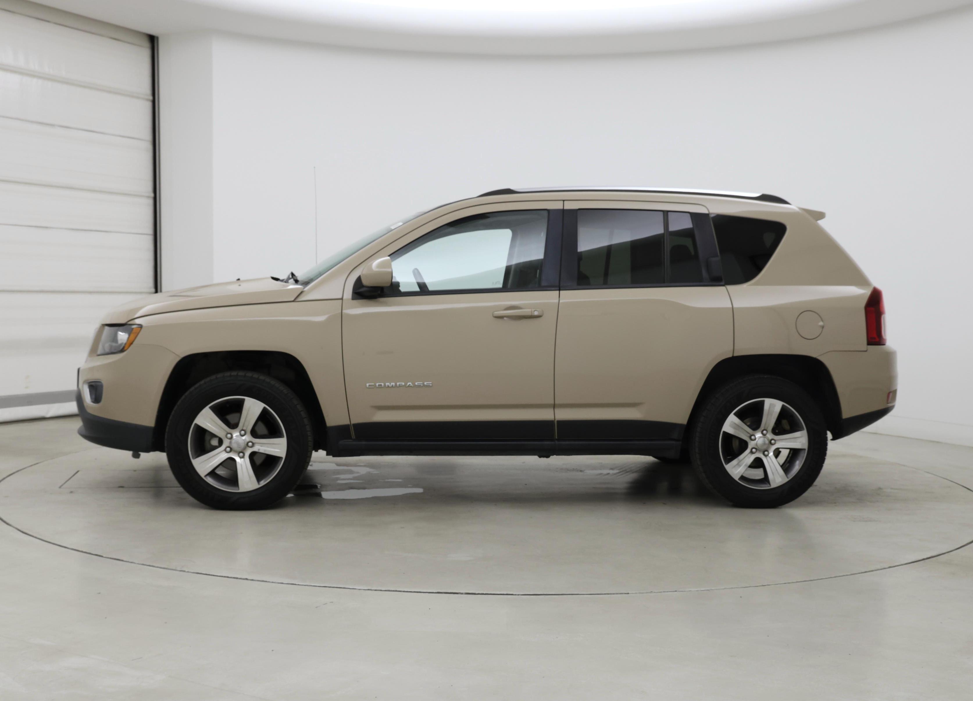 Thumbnail: 2016 Jeep Compass - 3