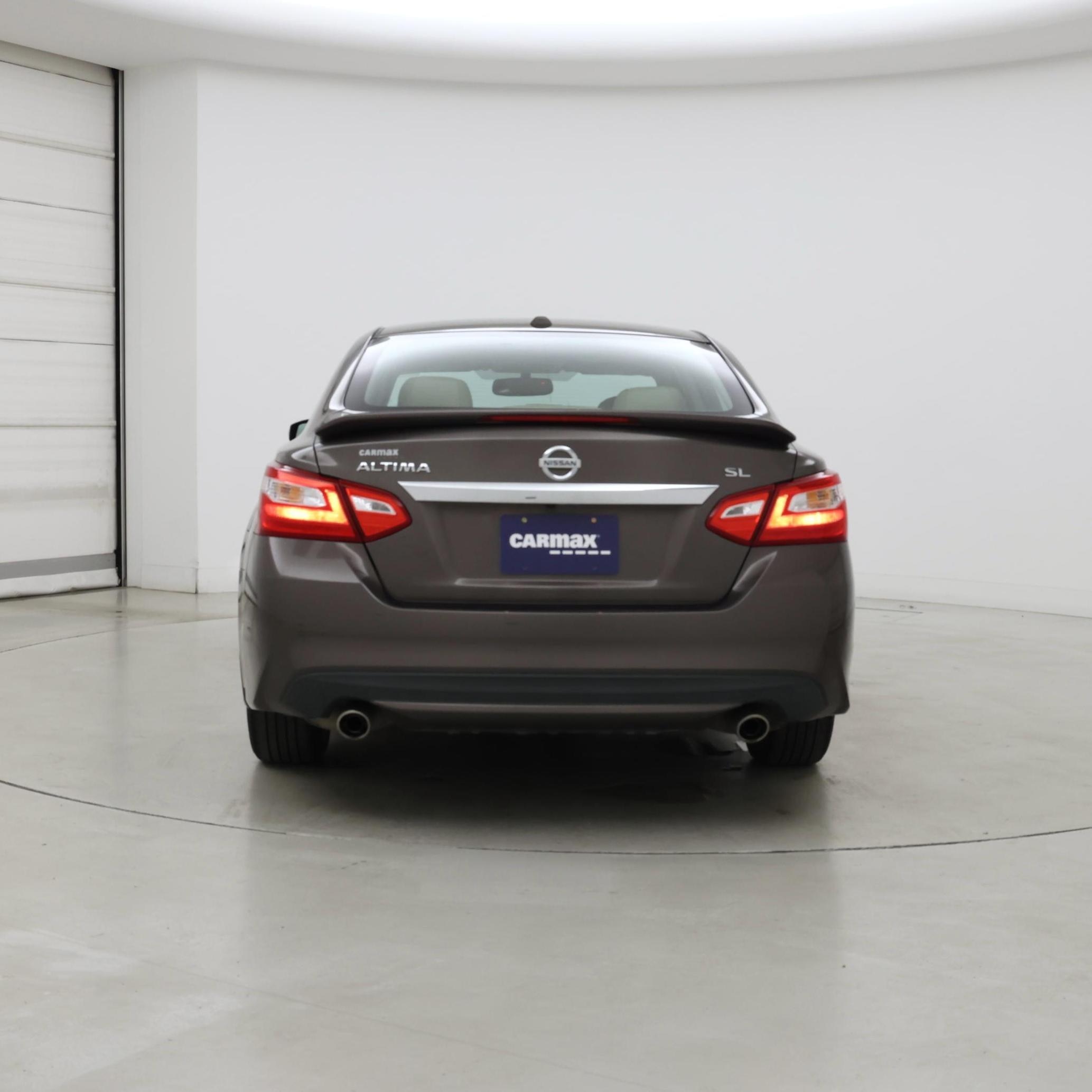 Thumbnail: 2016 Nissan Altima - 6