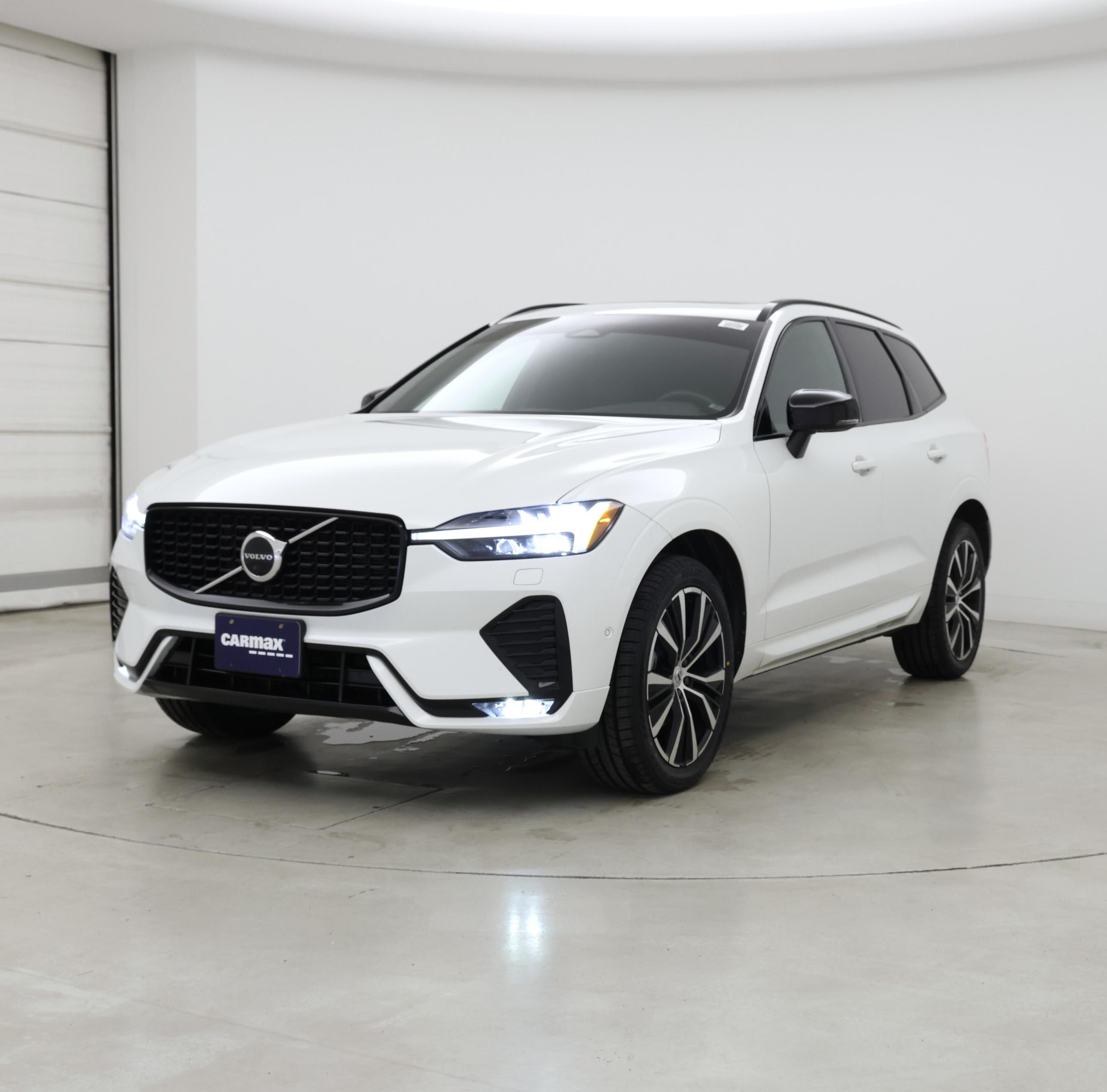 Thumbnail: 2023 Volvo XC60 - 4