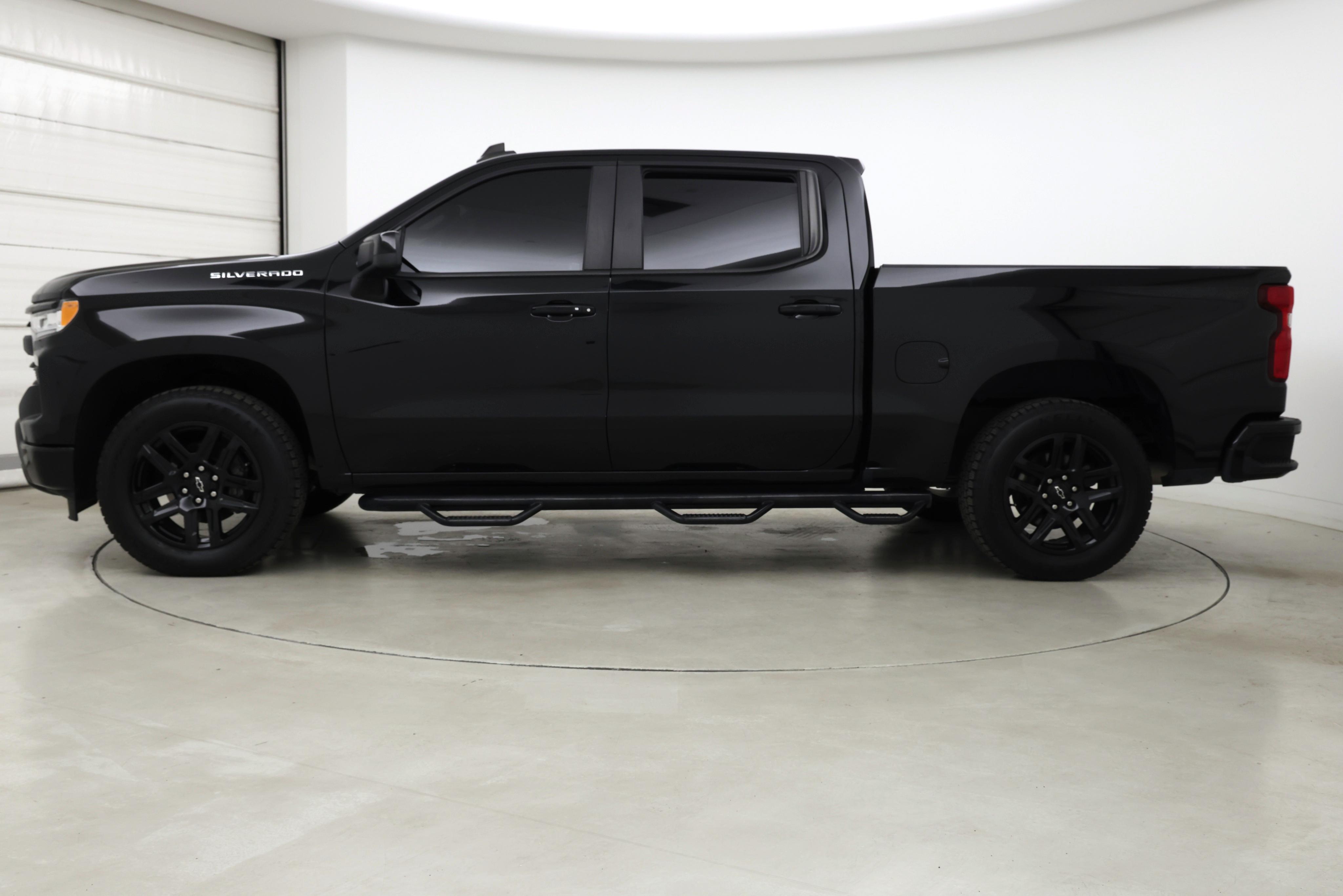 Thumbnail: 2022 Chevrolet Silverado 1500 - 3
