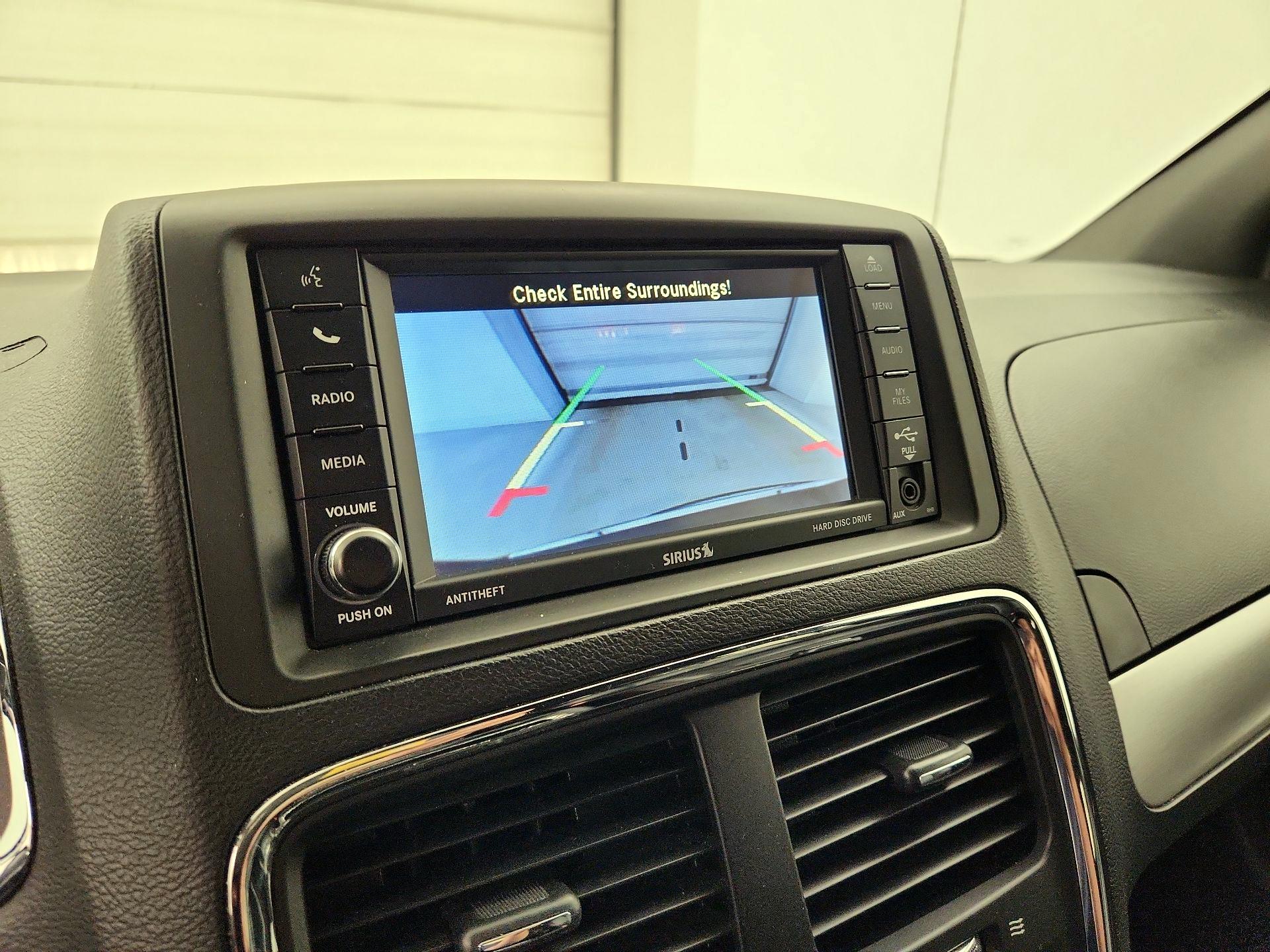Thumbnail: 2017 Dodge Grand Caravan - 14