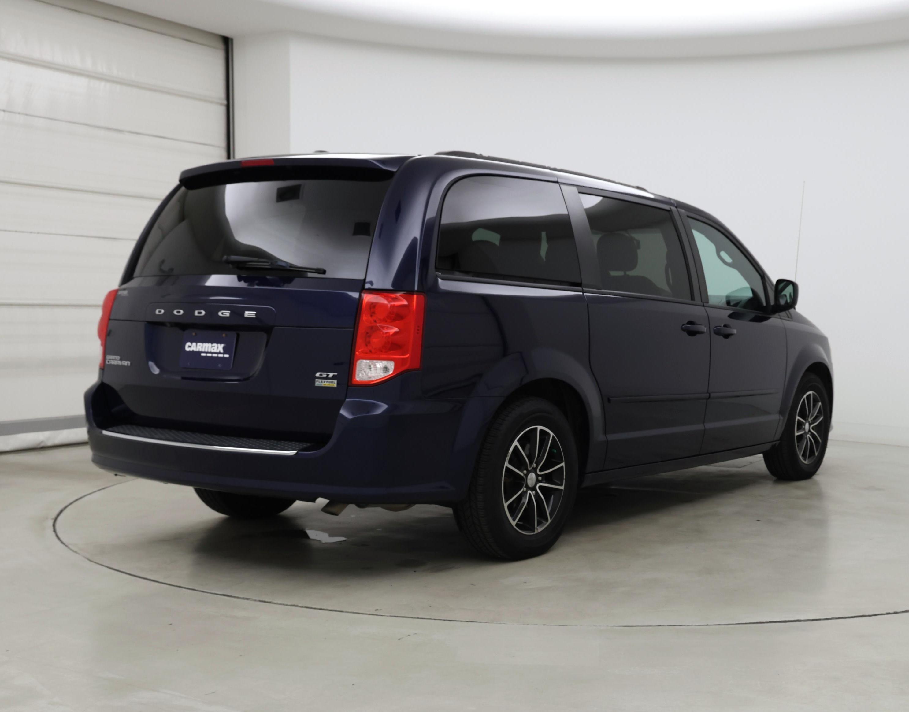 Thumbnail: 2017 Dodge Grand Caravan - 8