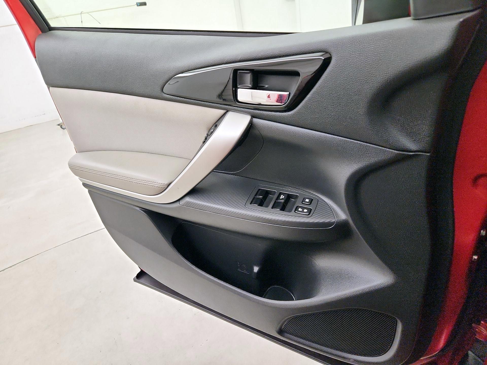 Thumbnail: 2020 Mitsubishi Eclipse Cross - 12