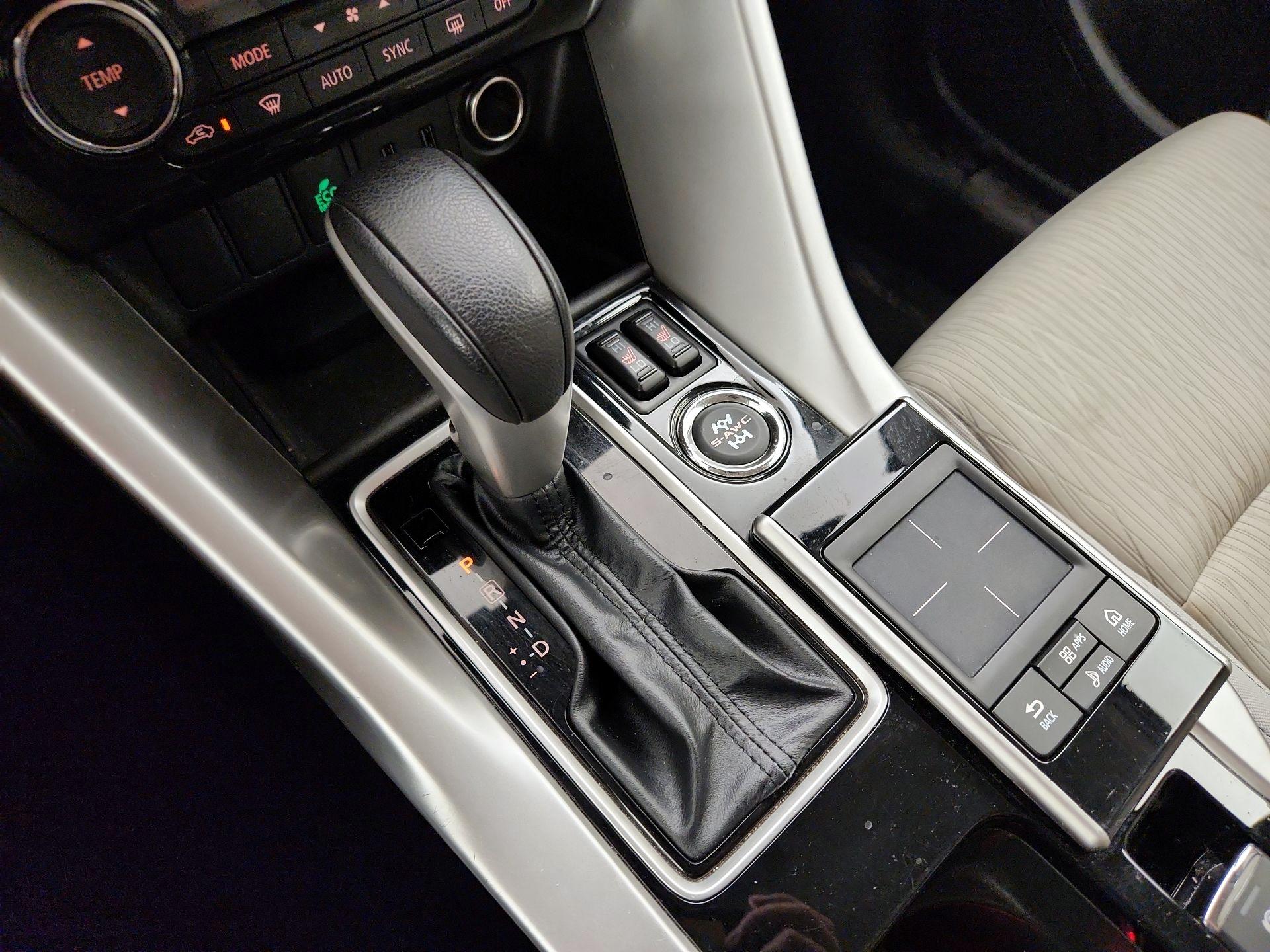 Thumbnail: 2020 Mitsubishi Eclipse Cross - 17
