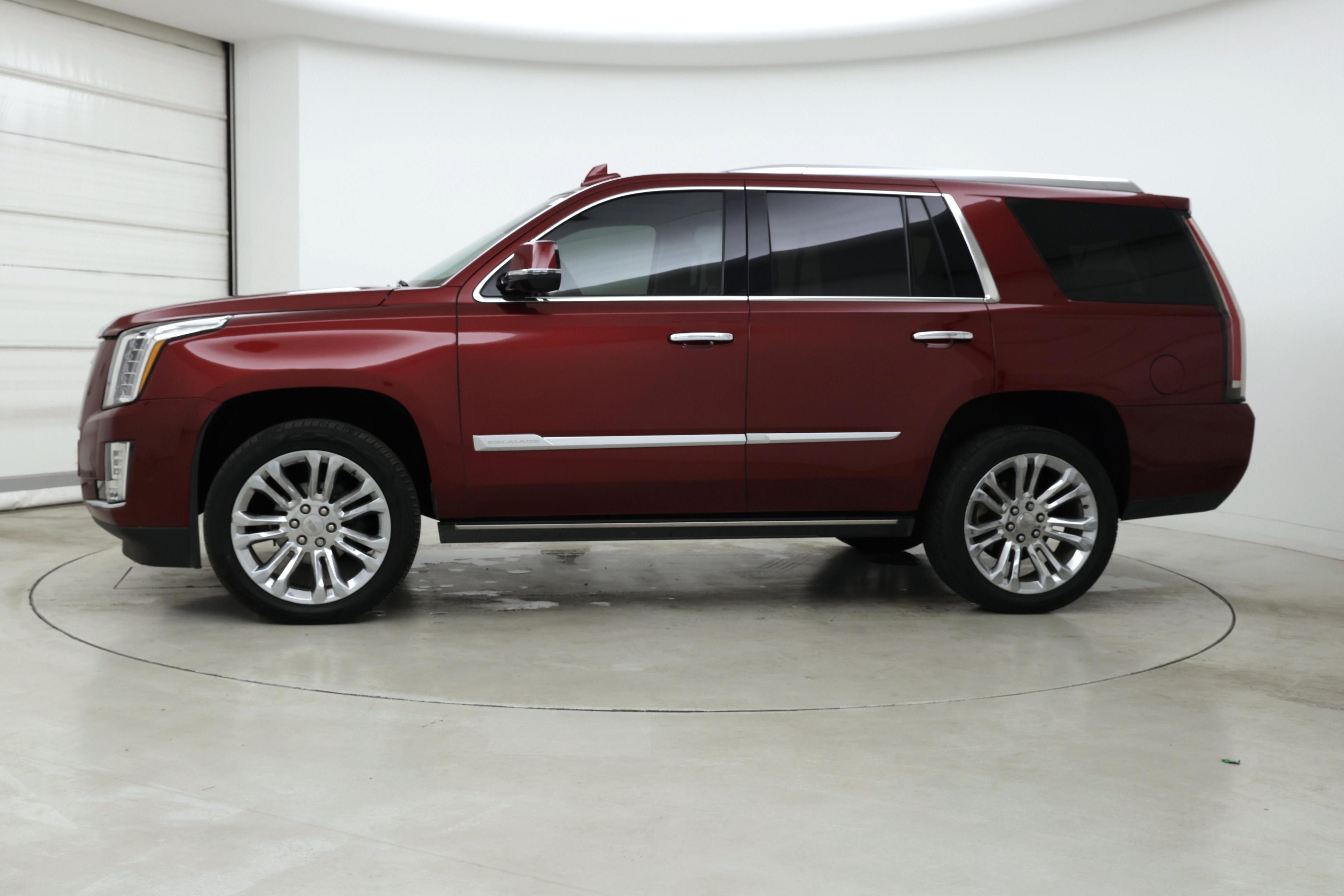 Thumbnail: 2020 Cadillac Escalade - 3