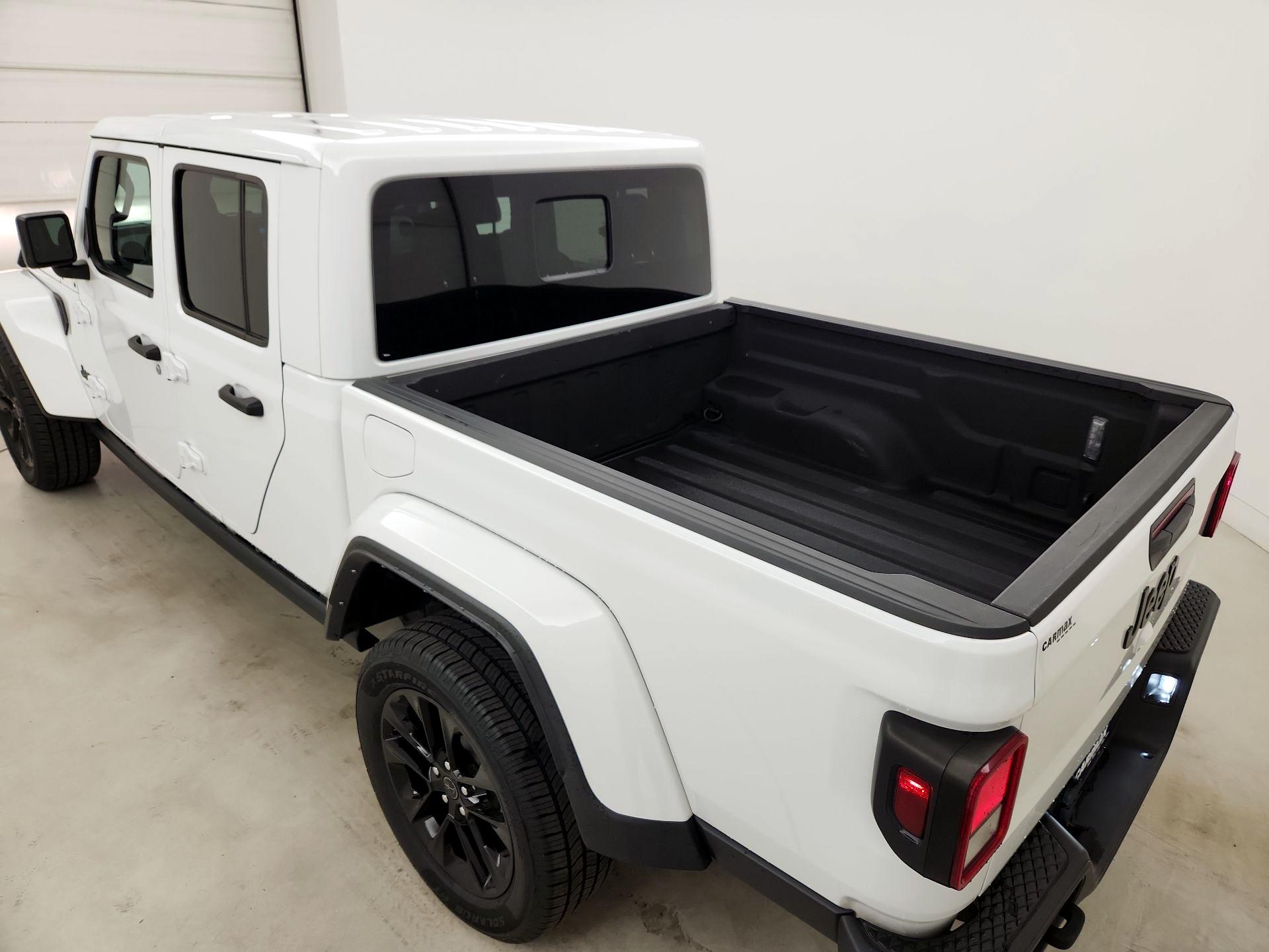Thumbnail: 2024 Jeep Gladiator - 20