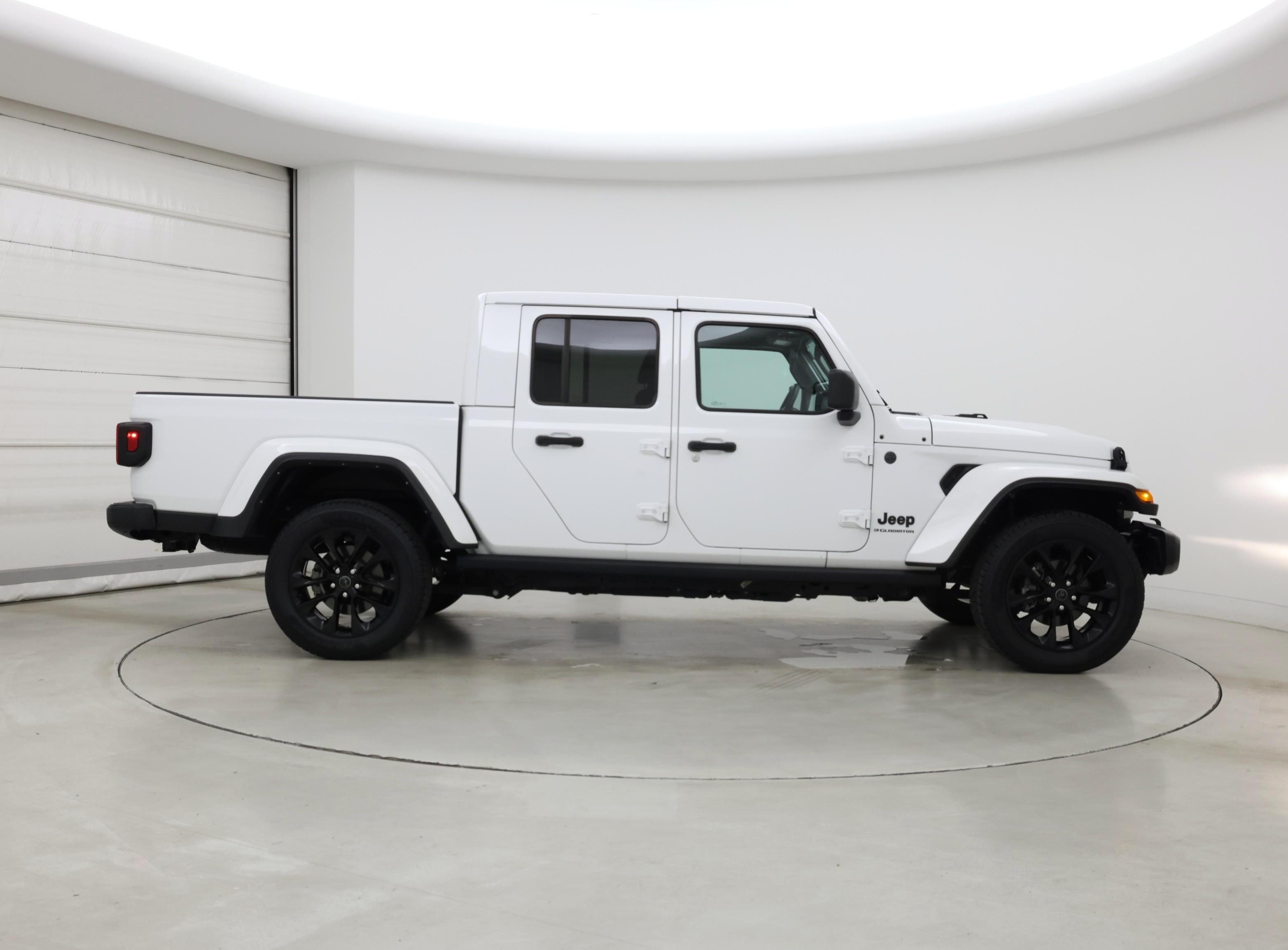Thumbnail: 2024 Jeep Gladiator - 7