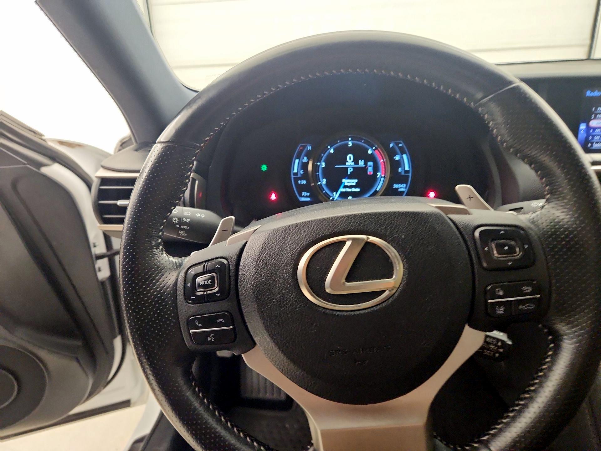 Thumbnail: 2017 Lexus IS - 10