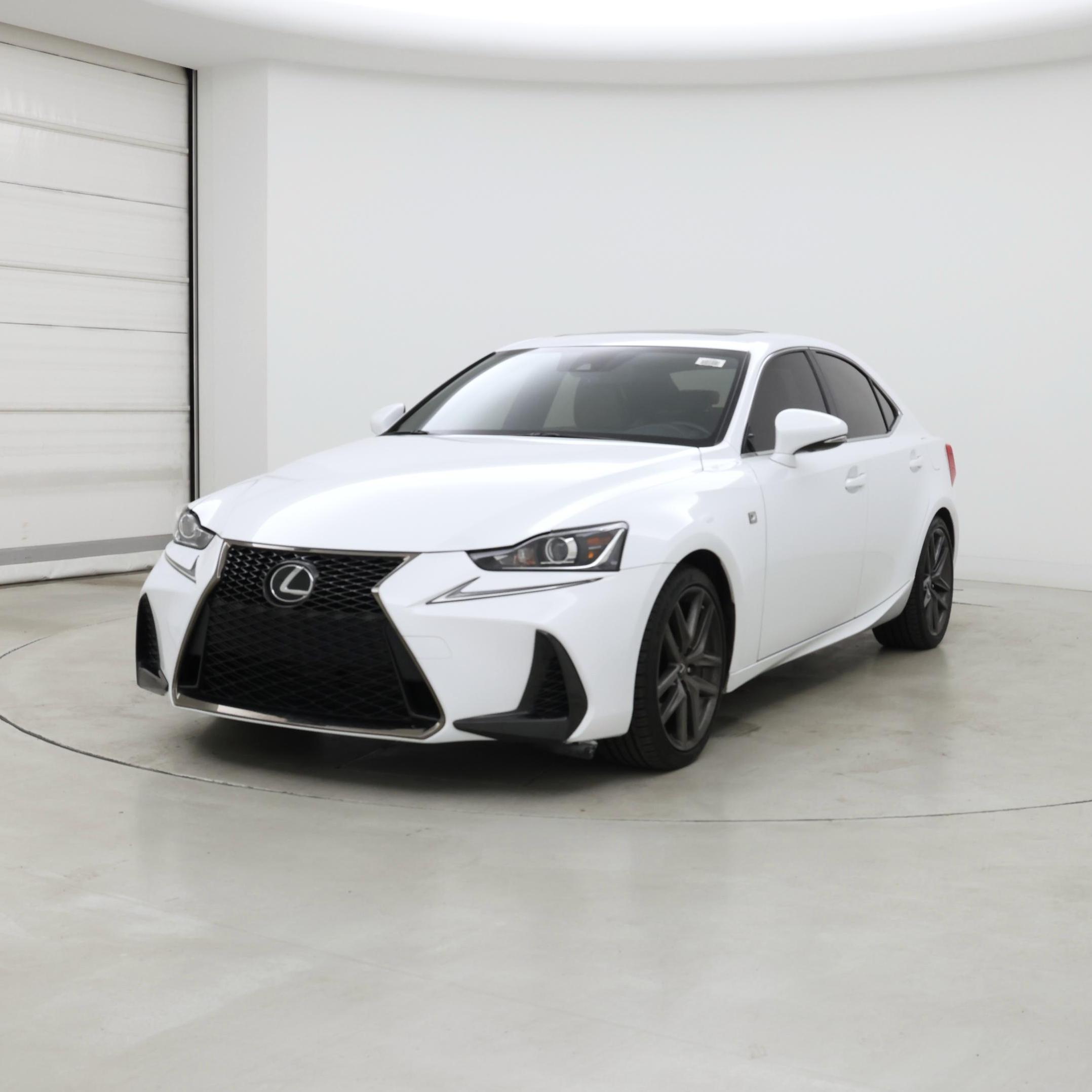 Thumbnail: 2017 Lexus IS - 4