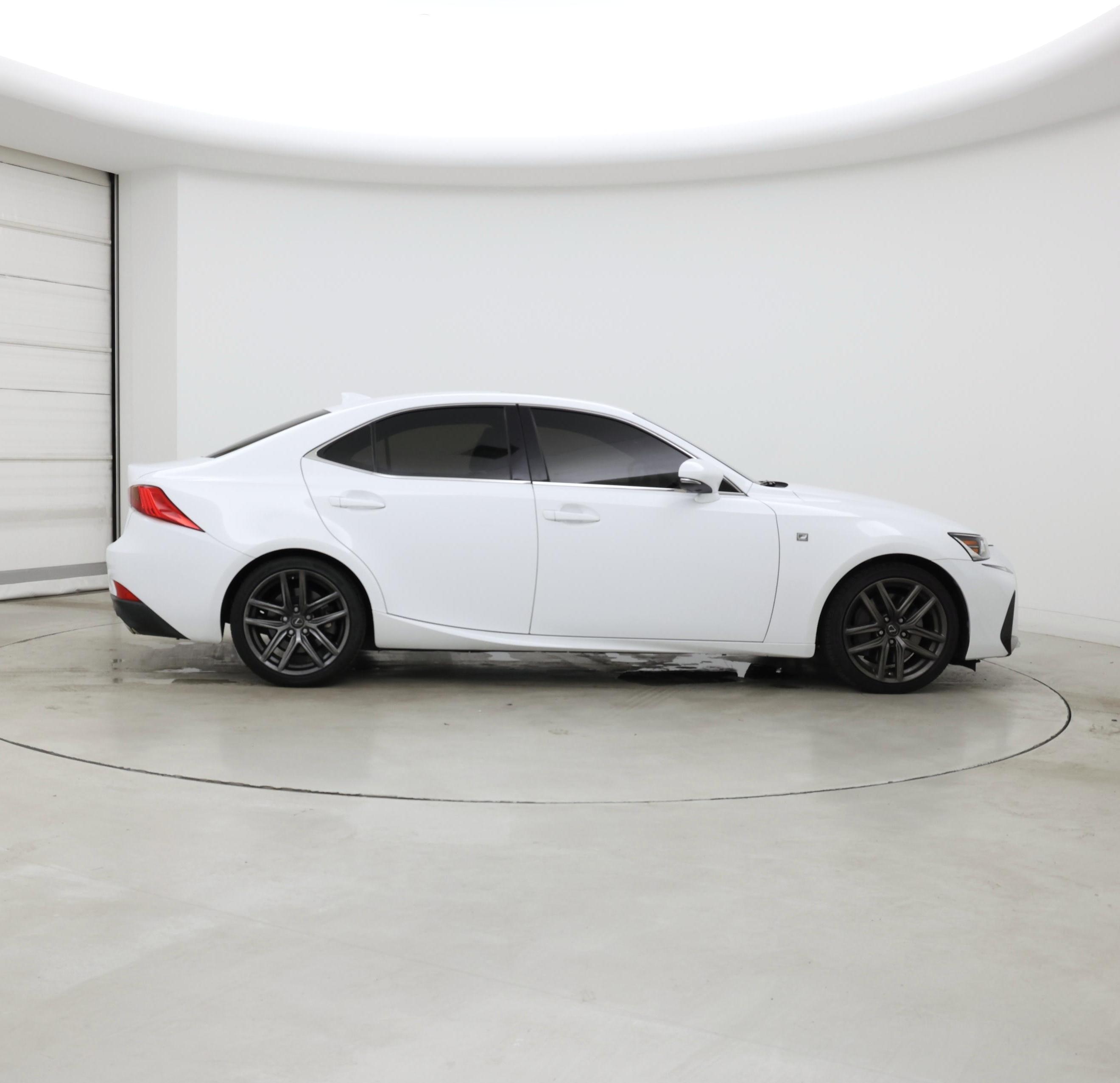 Thumbnail: 2017 Lexus IS - 7