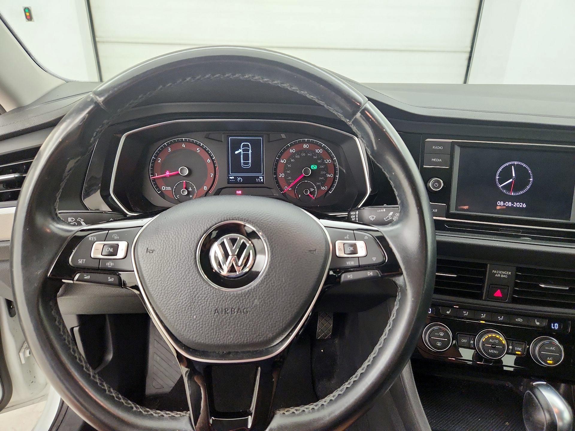 Thumbnail: 2019 Volkswagen Jetta - 10