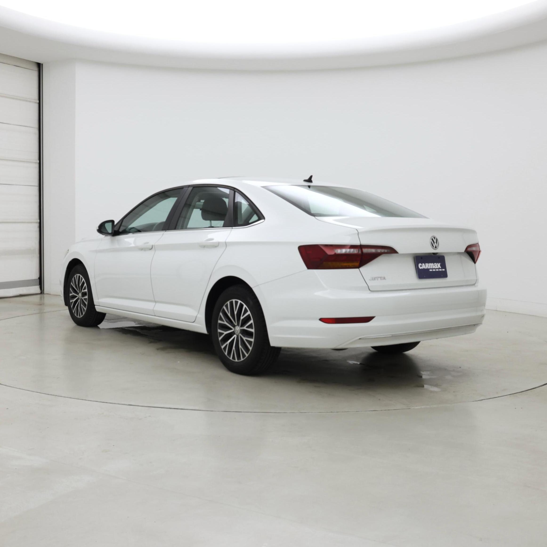 Thumbnail: 2019 Volkswagen Jetta - 2