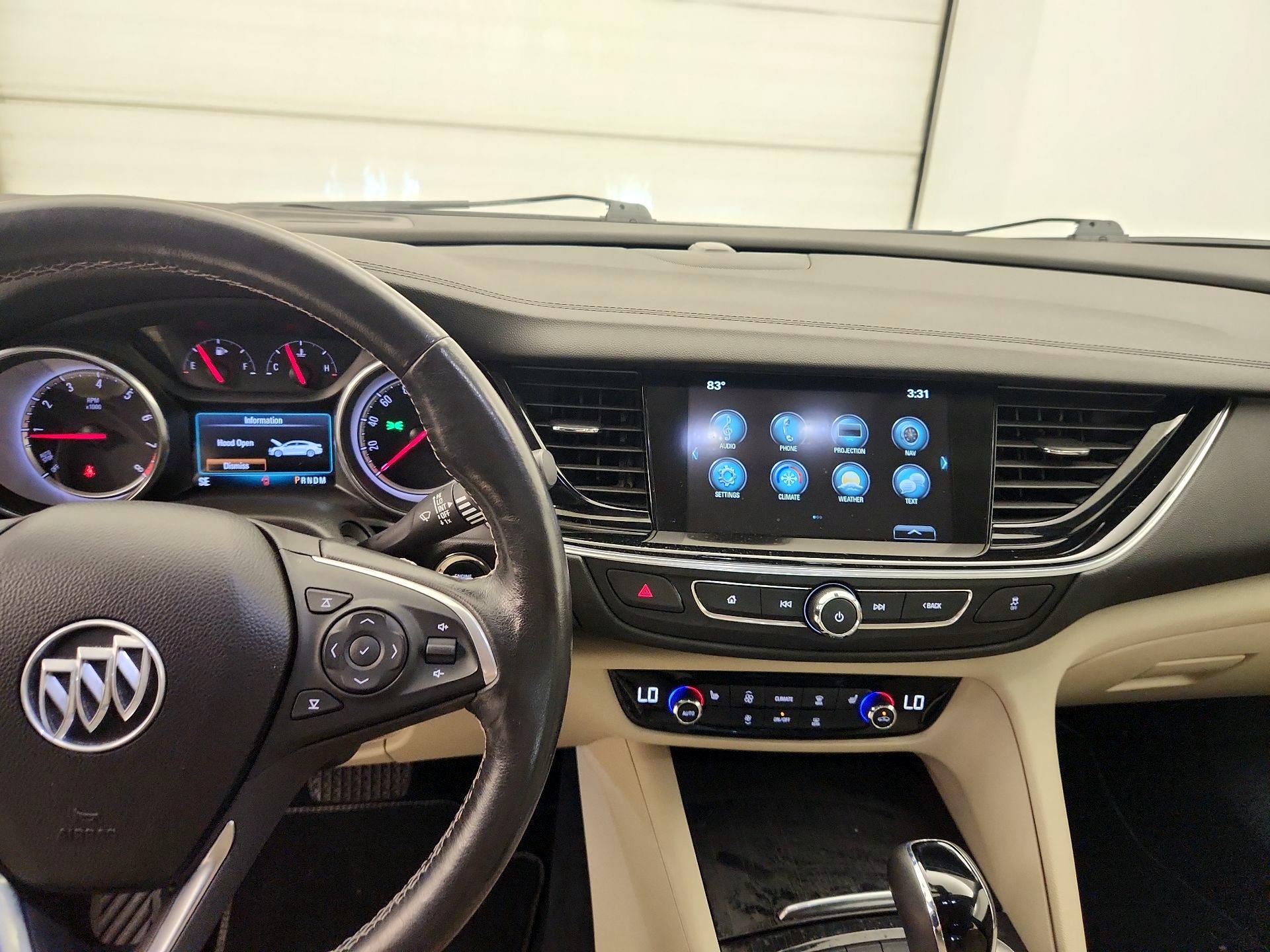 Thumbnail: 2018 Buick Regal - 9