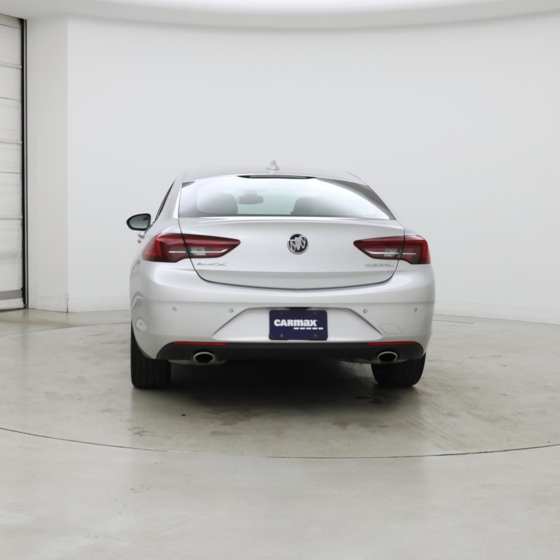 Thumbnail: 2018 Buick Regal - 6