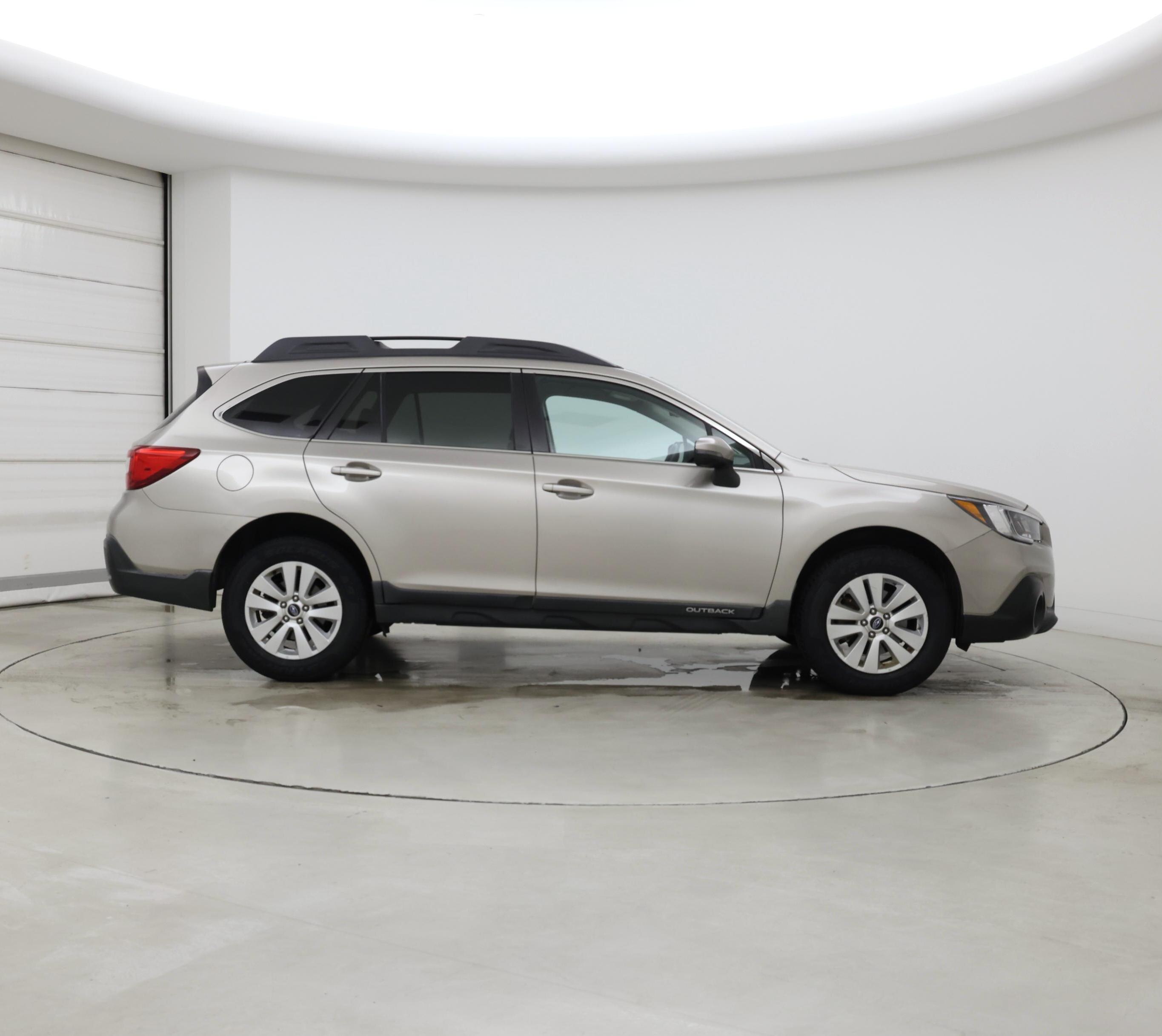Thumbnail: 2018 Subaru Outback - 7