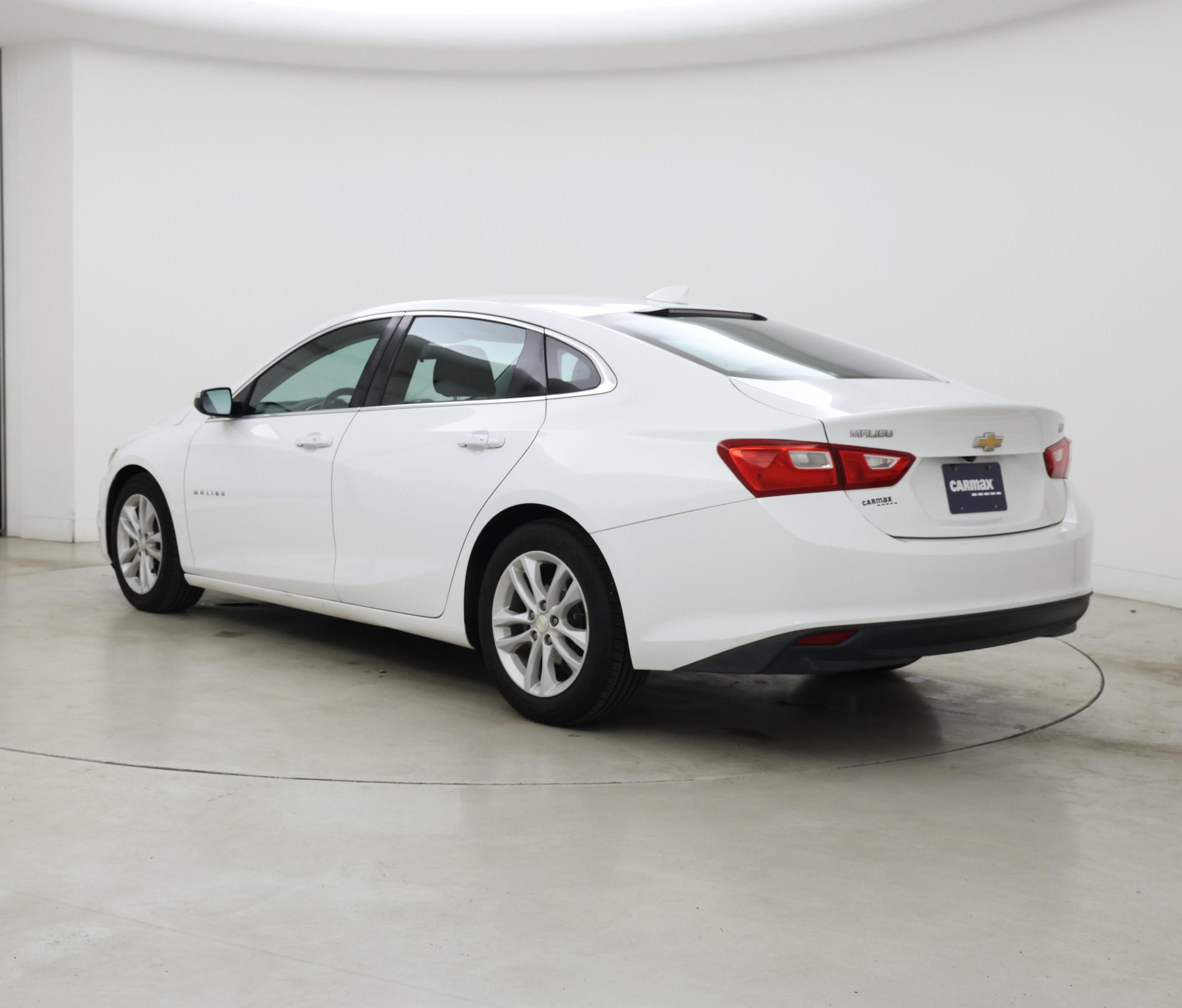 Thumbnail: 2017 Chevrolet Malibu - 2
