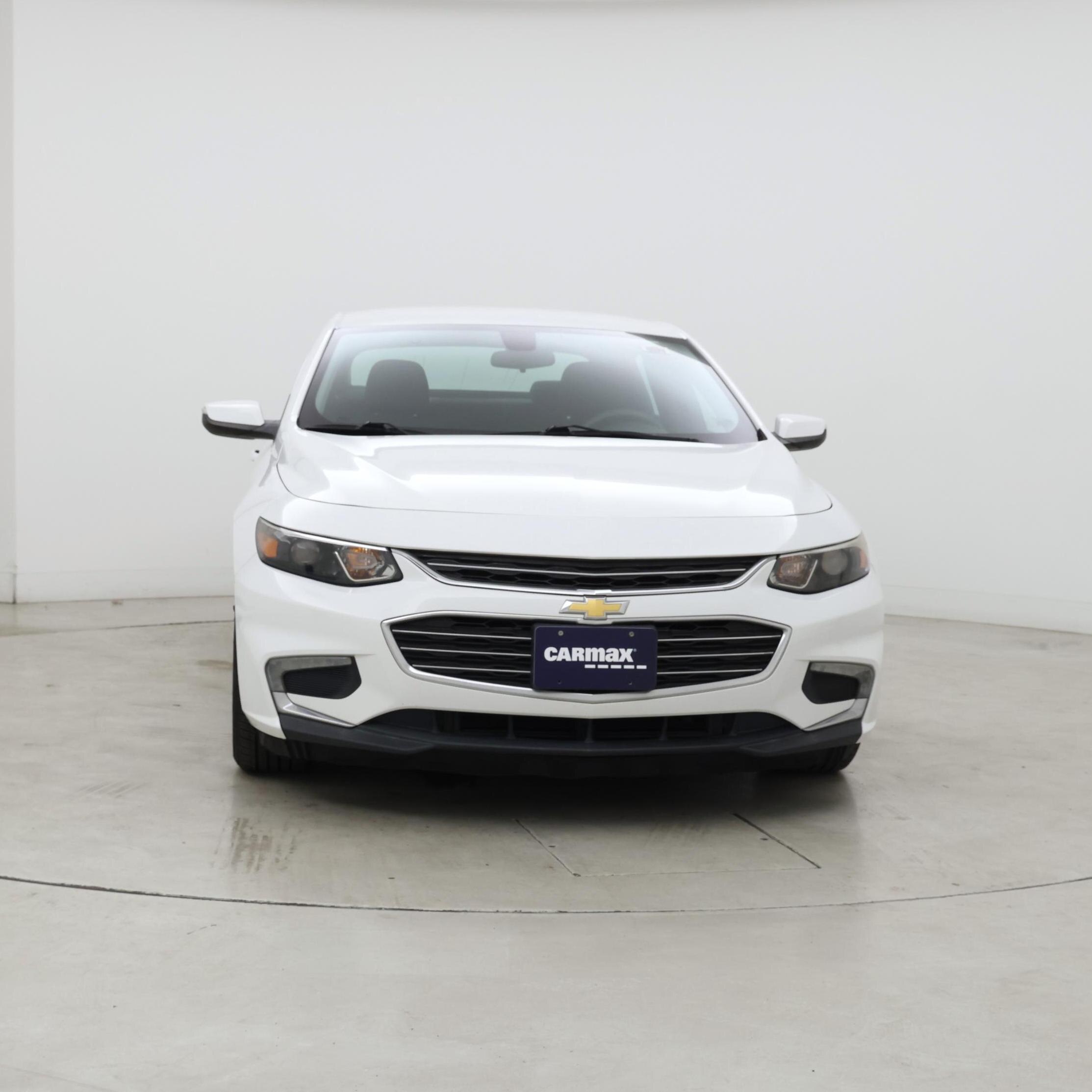 Thumbnail: 2017 Chevrolet Malibu - 5