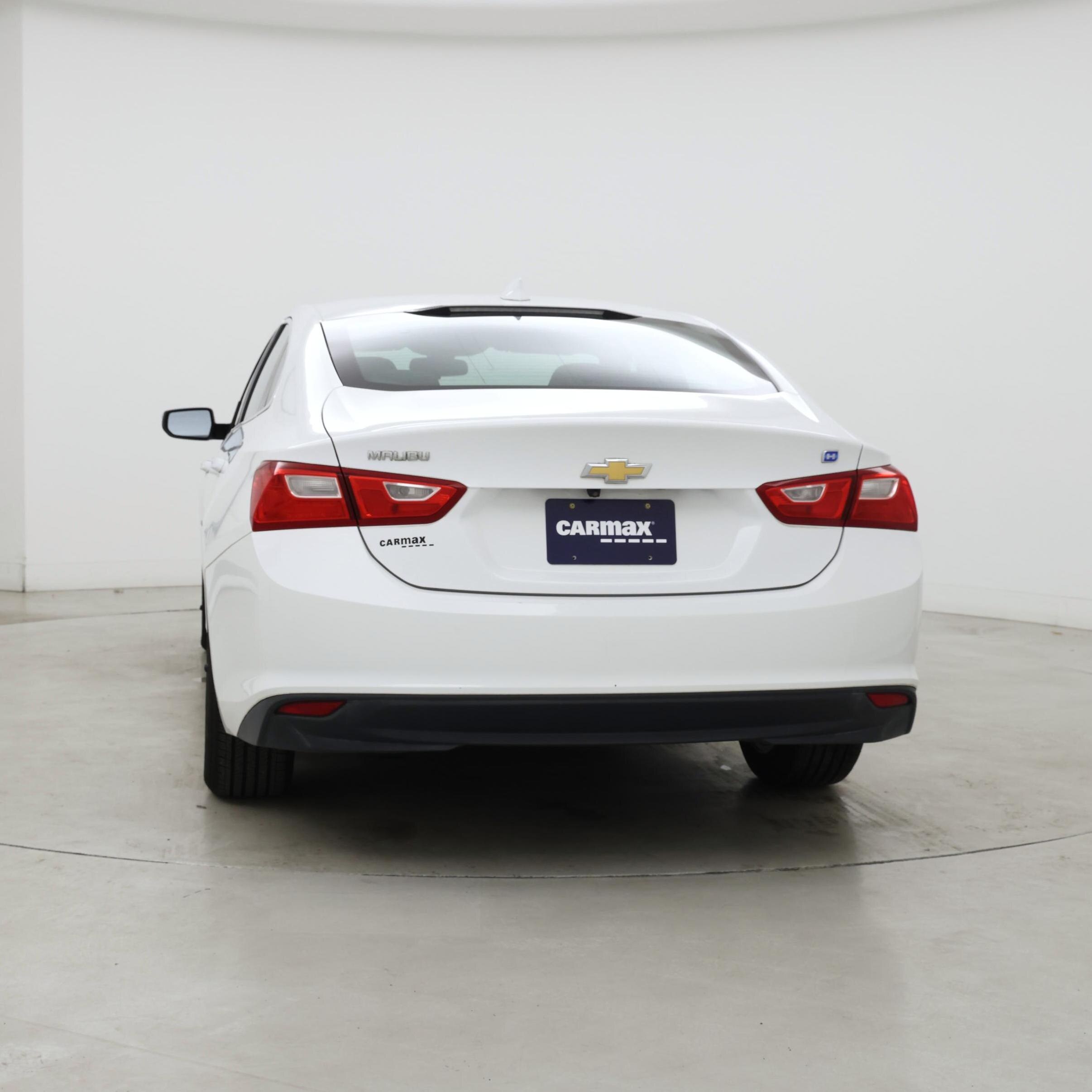 Thumbnail: 2017 Chevrolet Malibu - 6