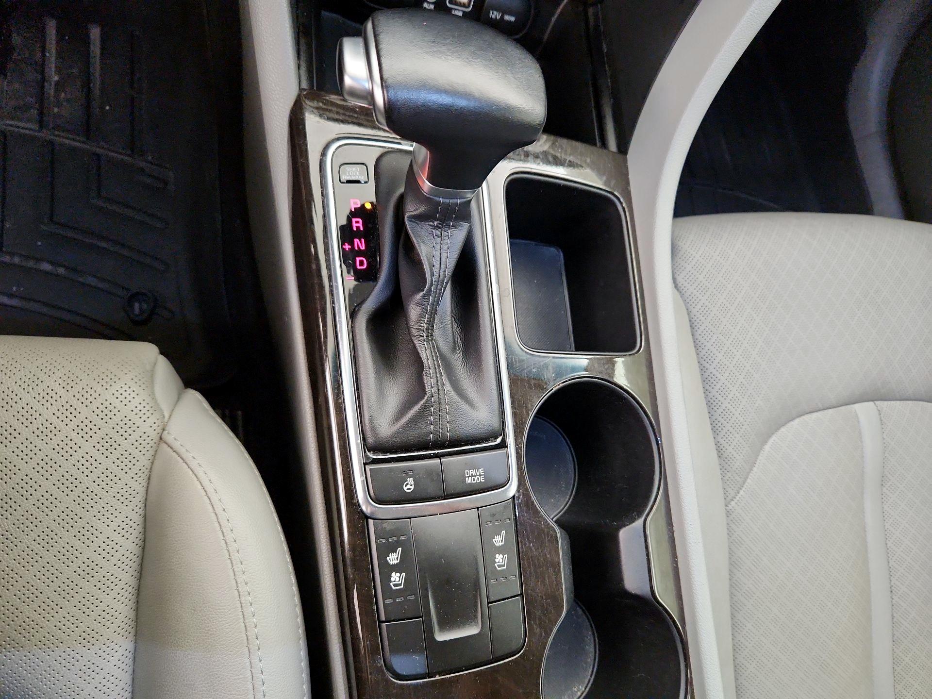 Thumbnail: 2016 Kia Optima - 18