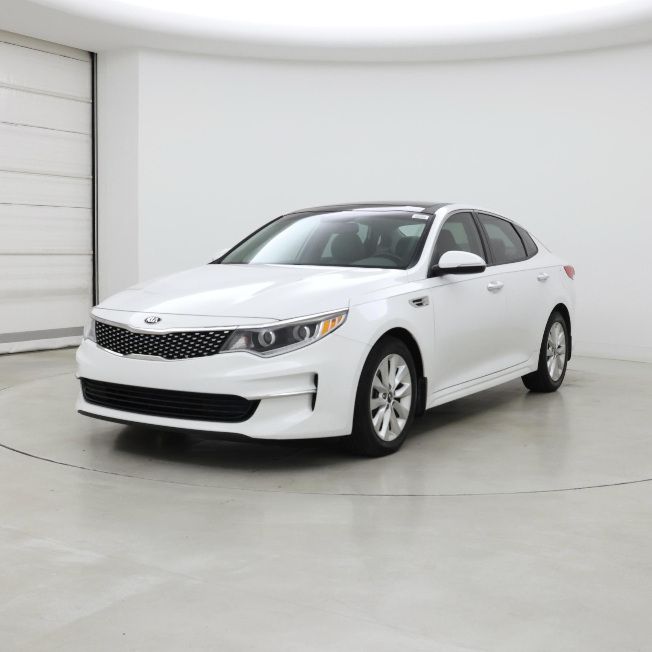 Thumbnail: 2016 Kia Optima - 4