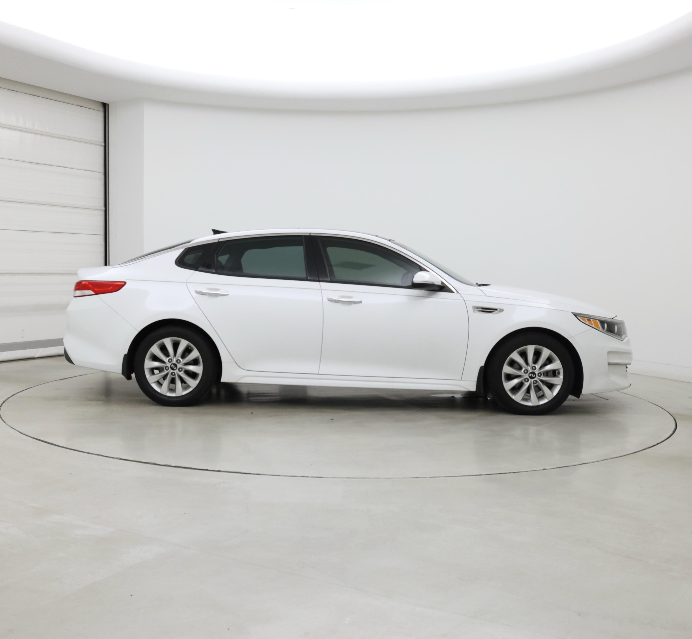 Thumbnail: 2016 Kia Optima - 7