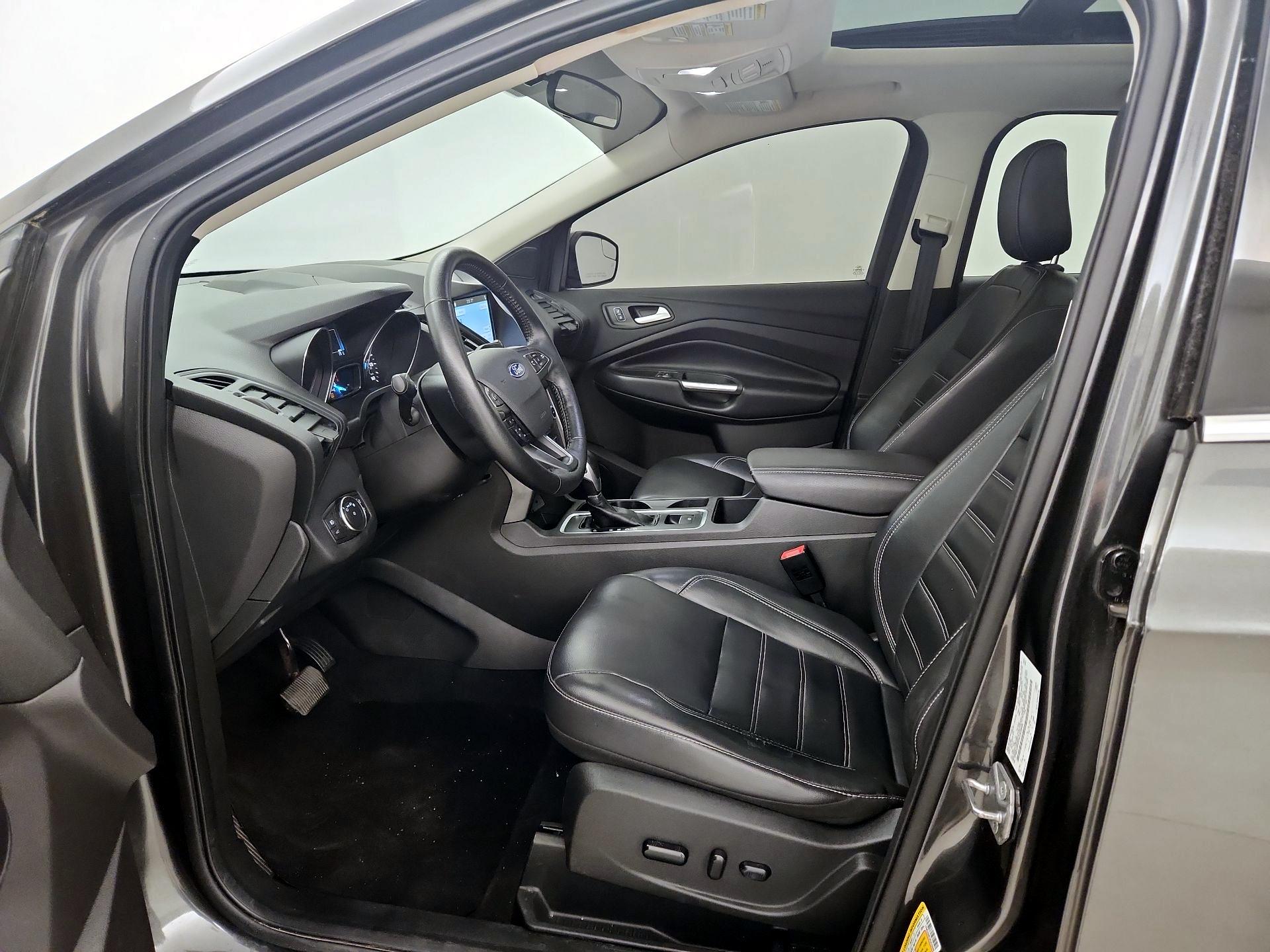 Thumbnail: 2019 Ford Escape - 11