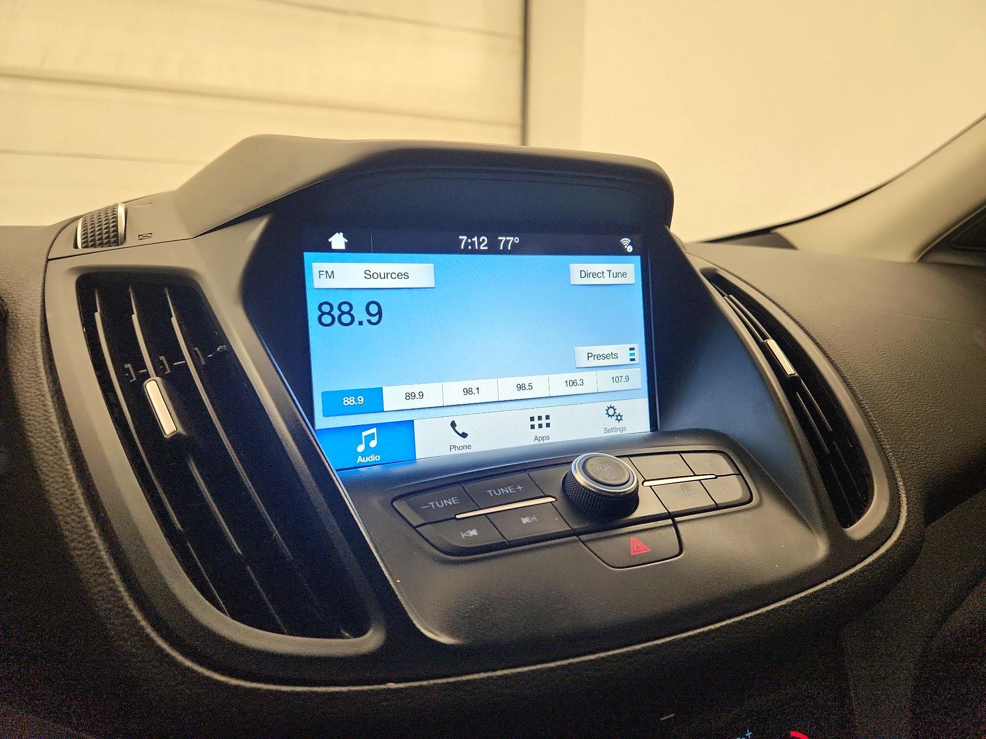 Thumbnail: 2019 Ford Escape - 15