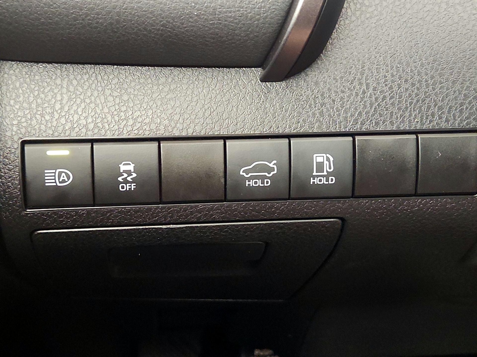 2023 Toyota Camry SE - Photo 14