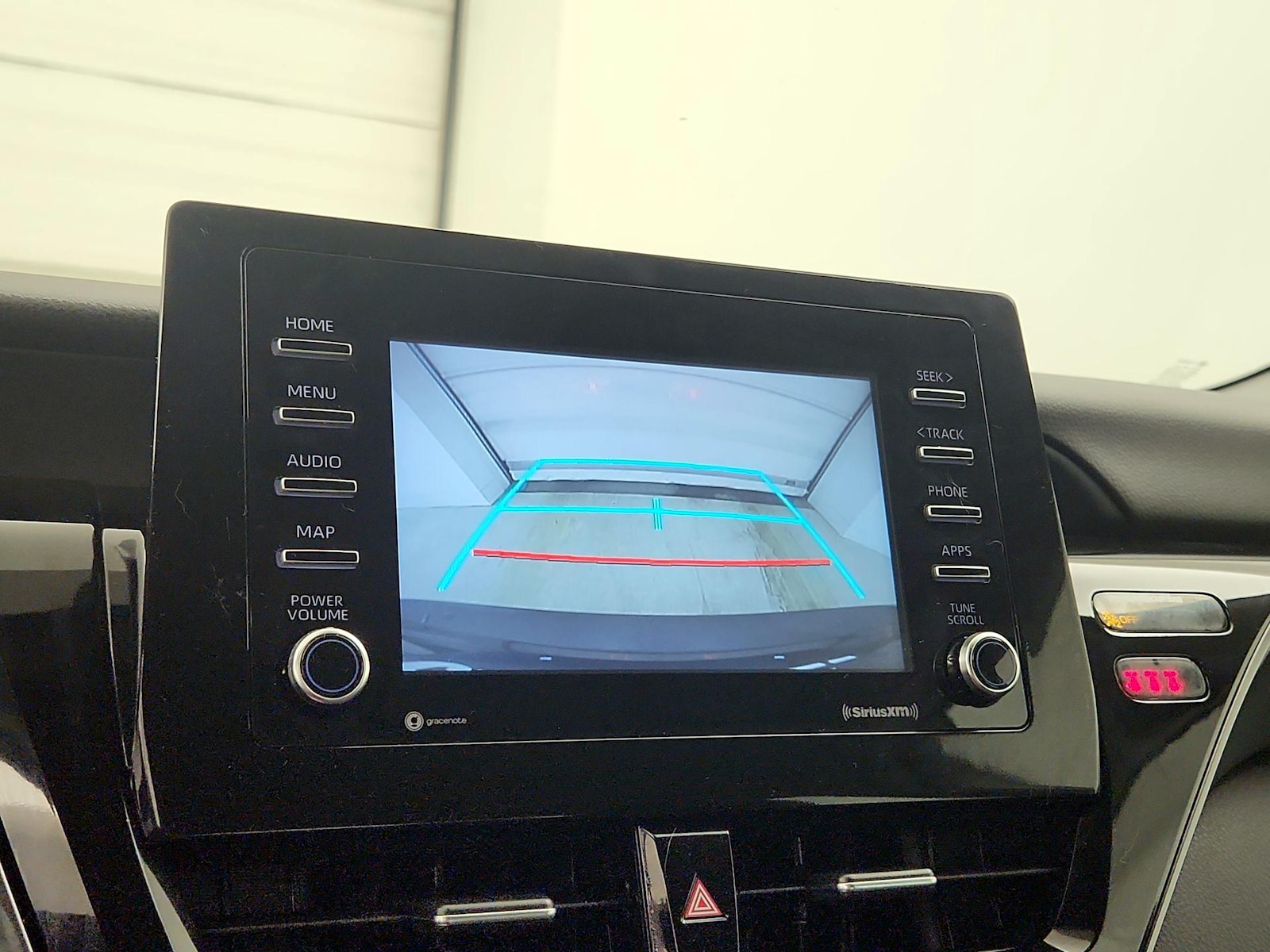 2023 Toyota Camry SE - Photo 15