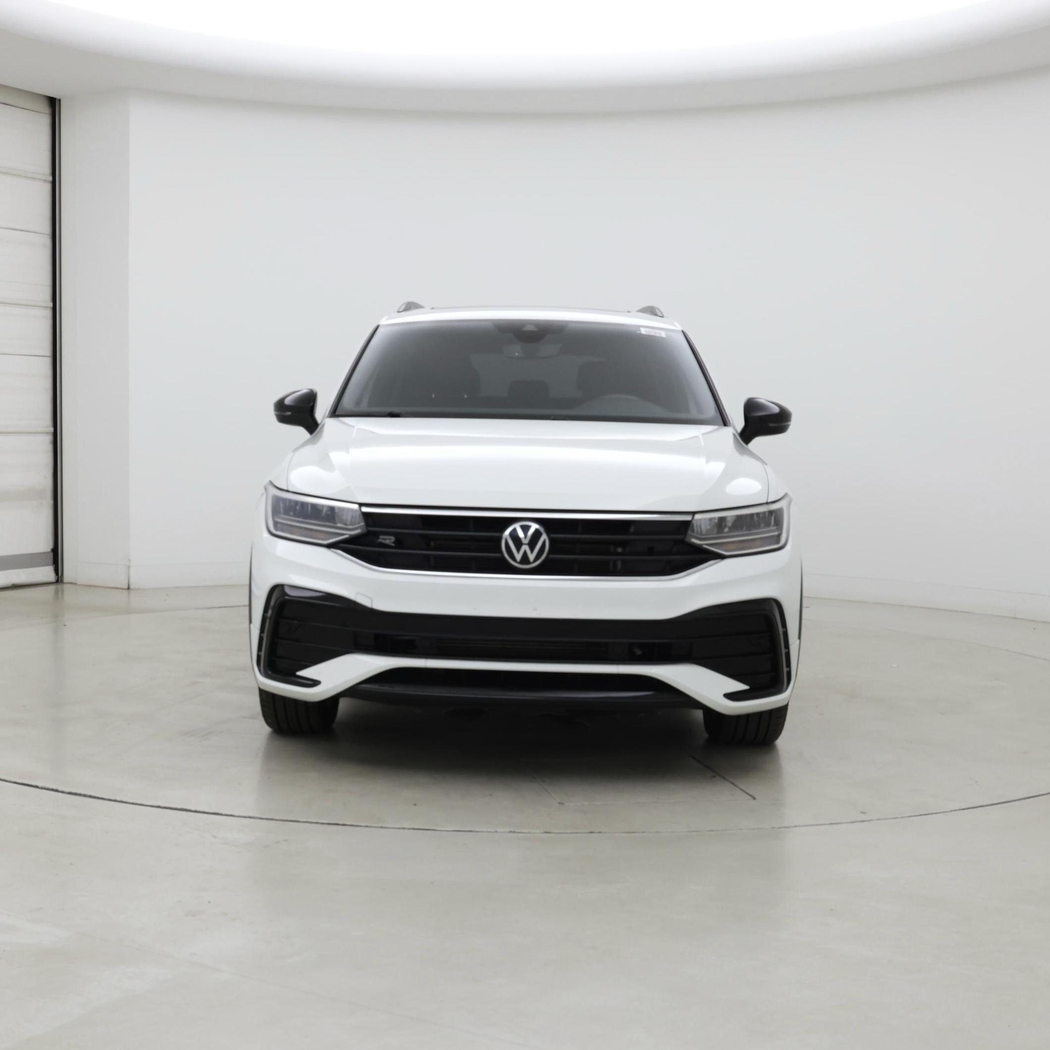 Thumbnail: 2022 Volkswagen Tiguan - 5