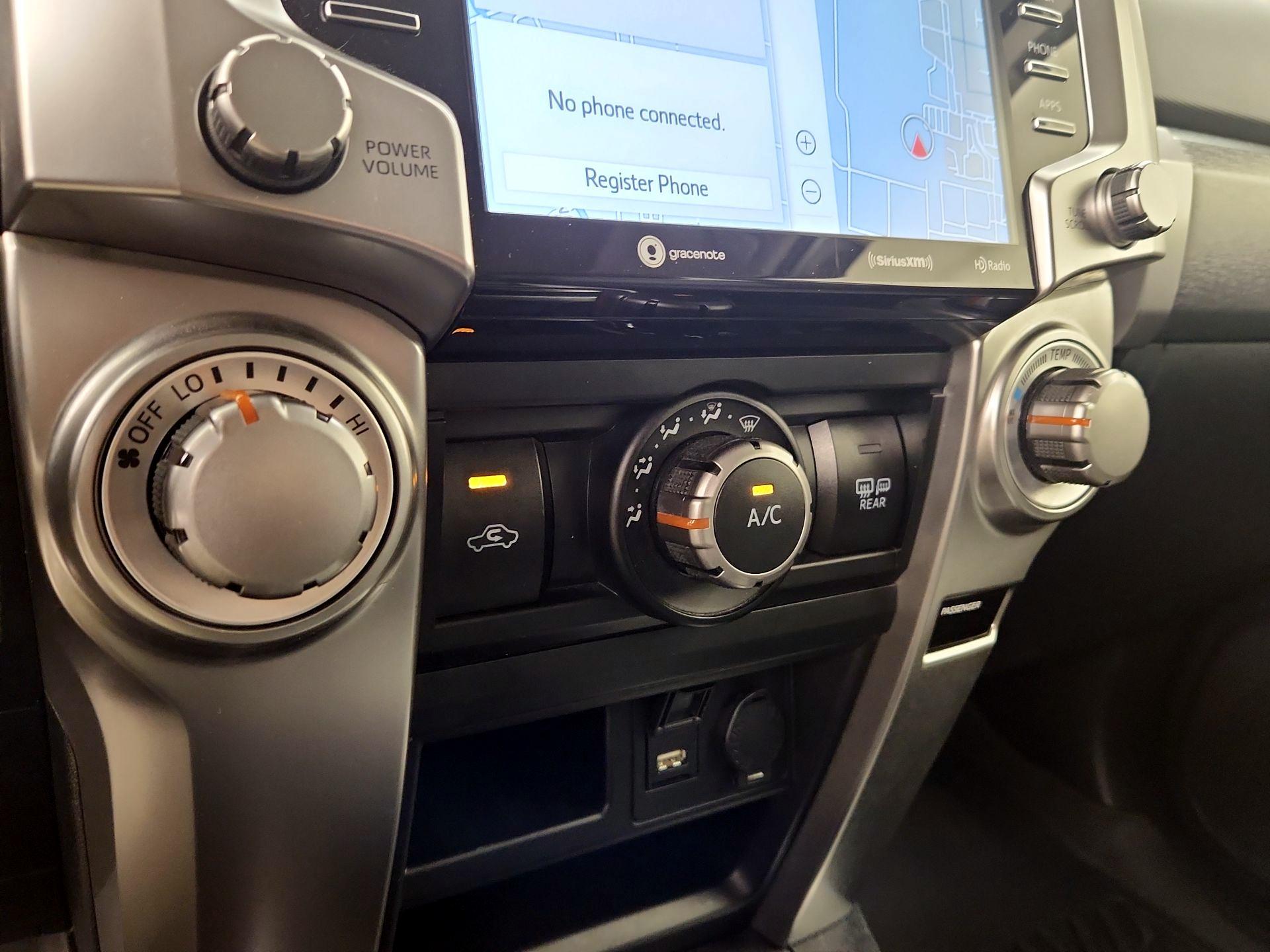 Thumbnail: 2024 Toyota 4Runner - 17