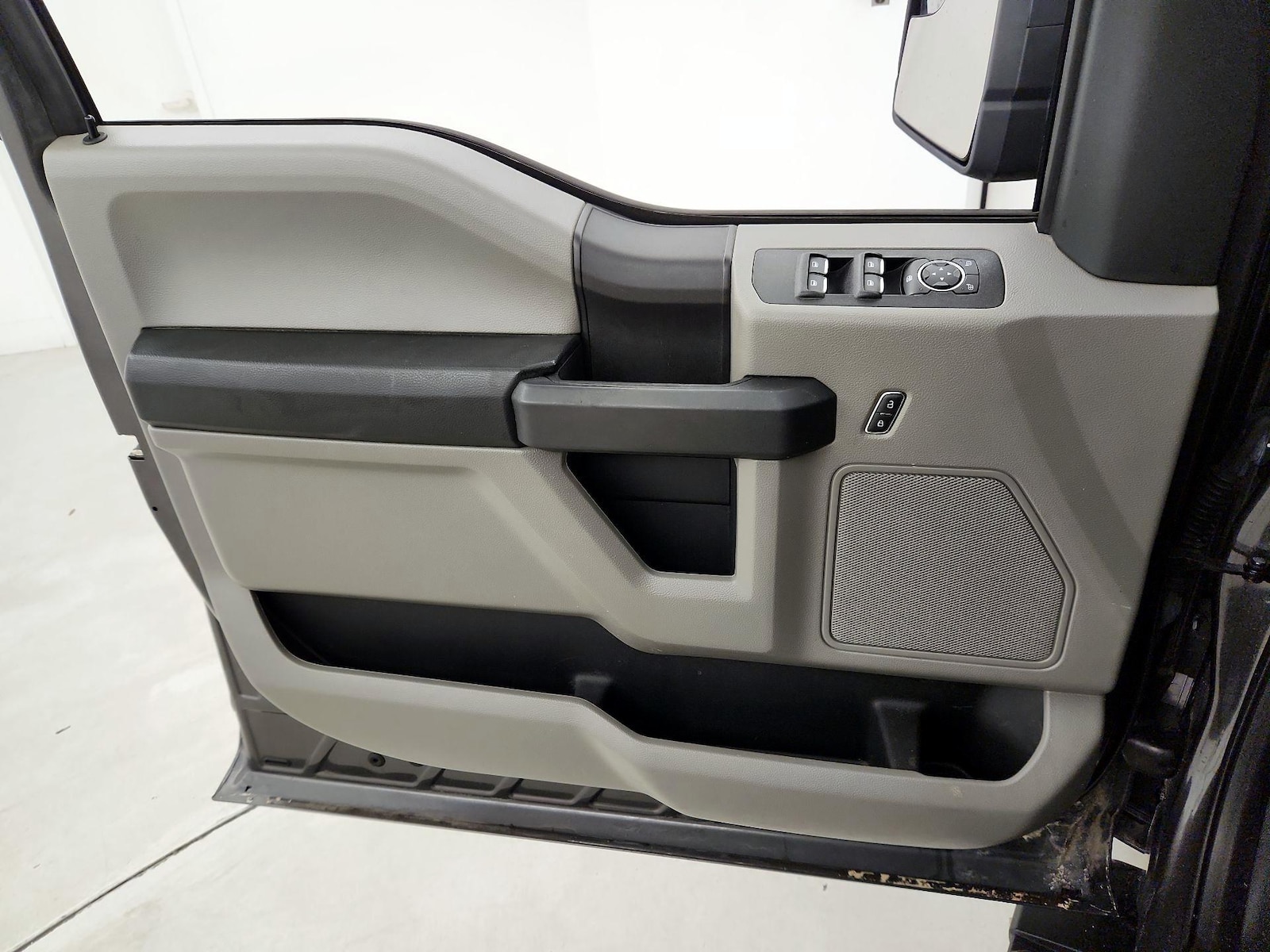2018 Ford F-150 XL - Photo 13