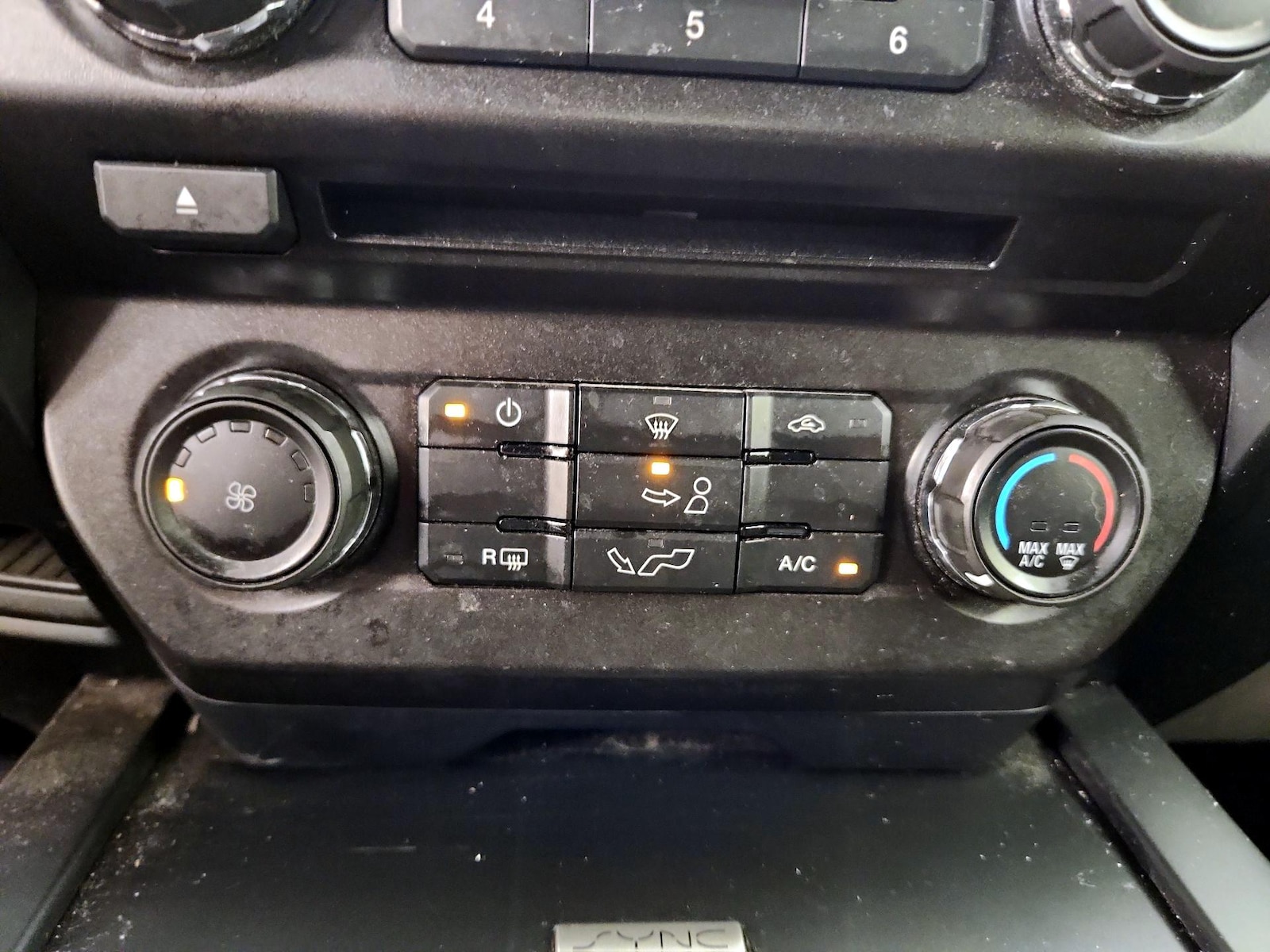 2018 Ford F-150 XL - Photo 17